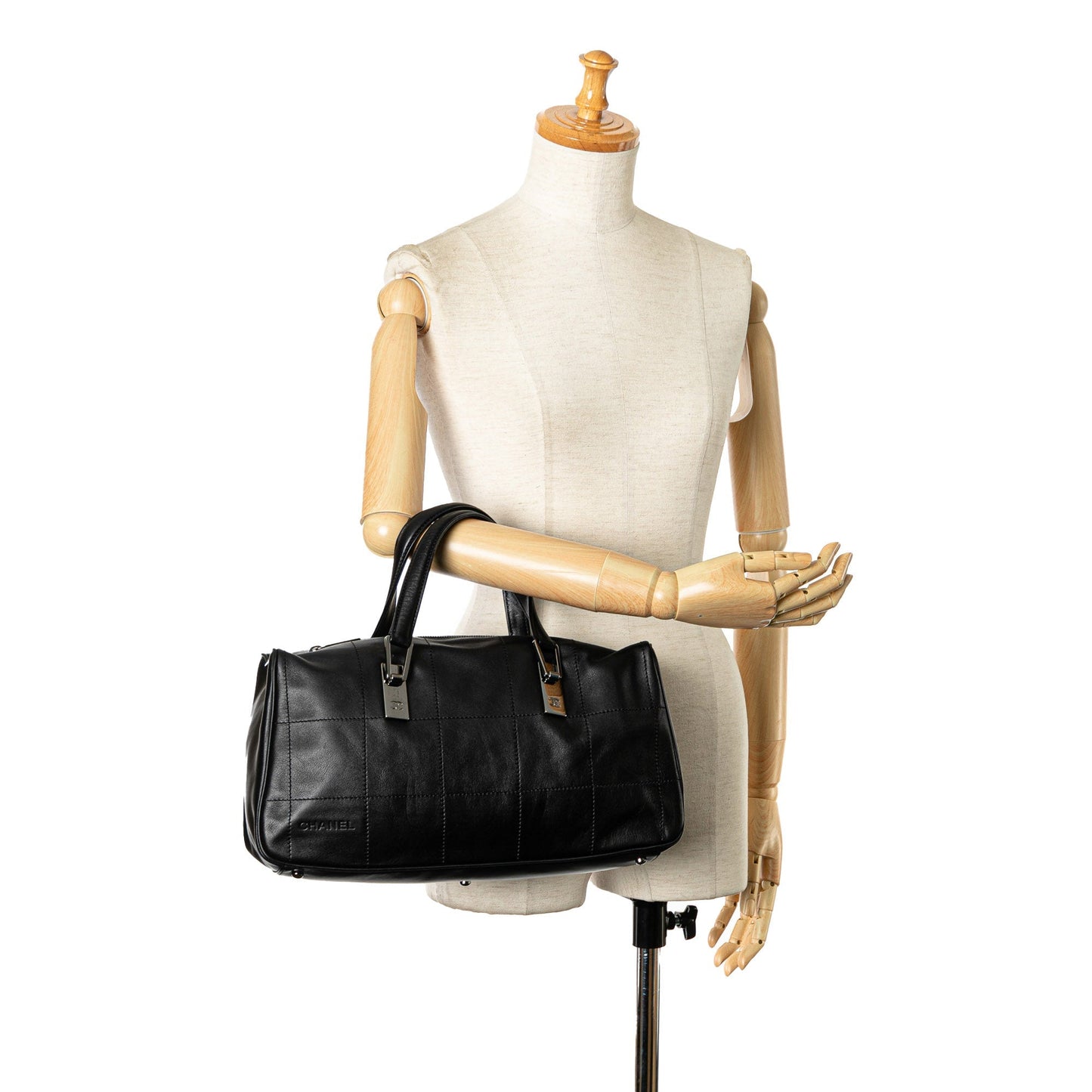 Chanel Sac Lambskin Square Stitch Handbag