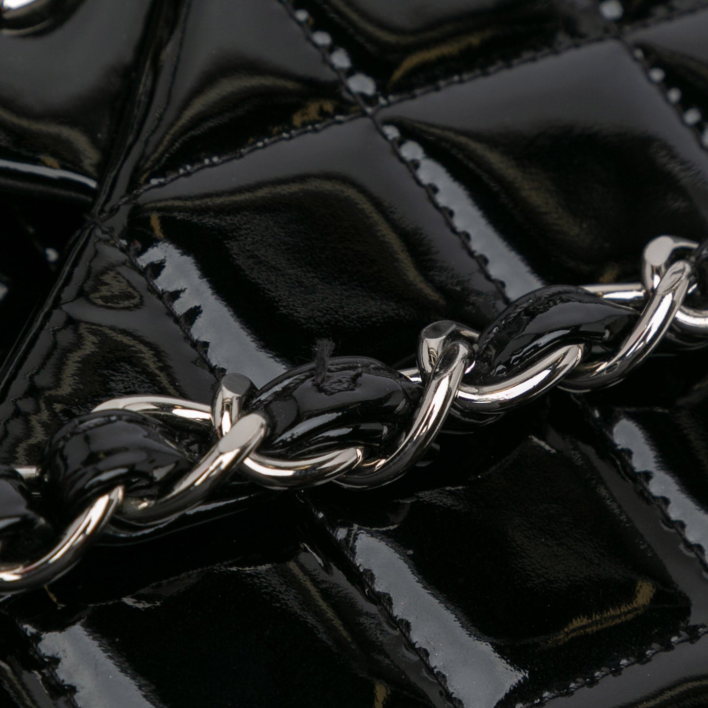 Chanel Sac Jumbo Classic Patent Double Flap