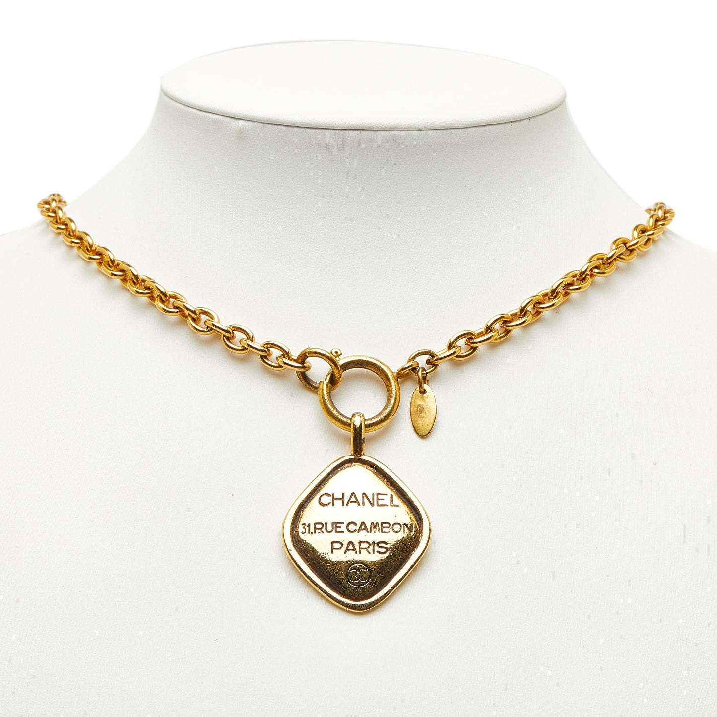 Chanel 31 Rue Cambon Pendant Necklace (SHG-lUoeJz)