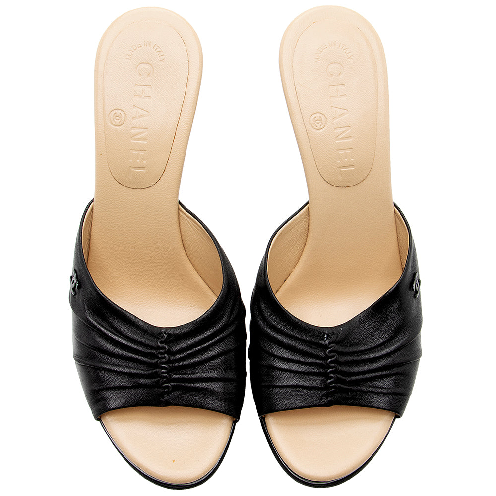 Chanel Ruched Leather Slide Mules - Size 7 / 37 (SHF-18120)