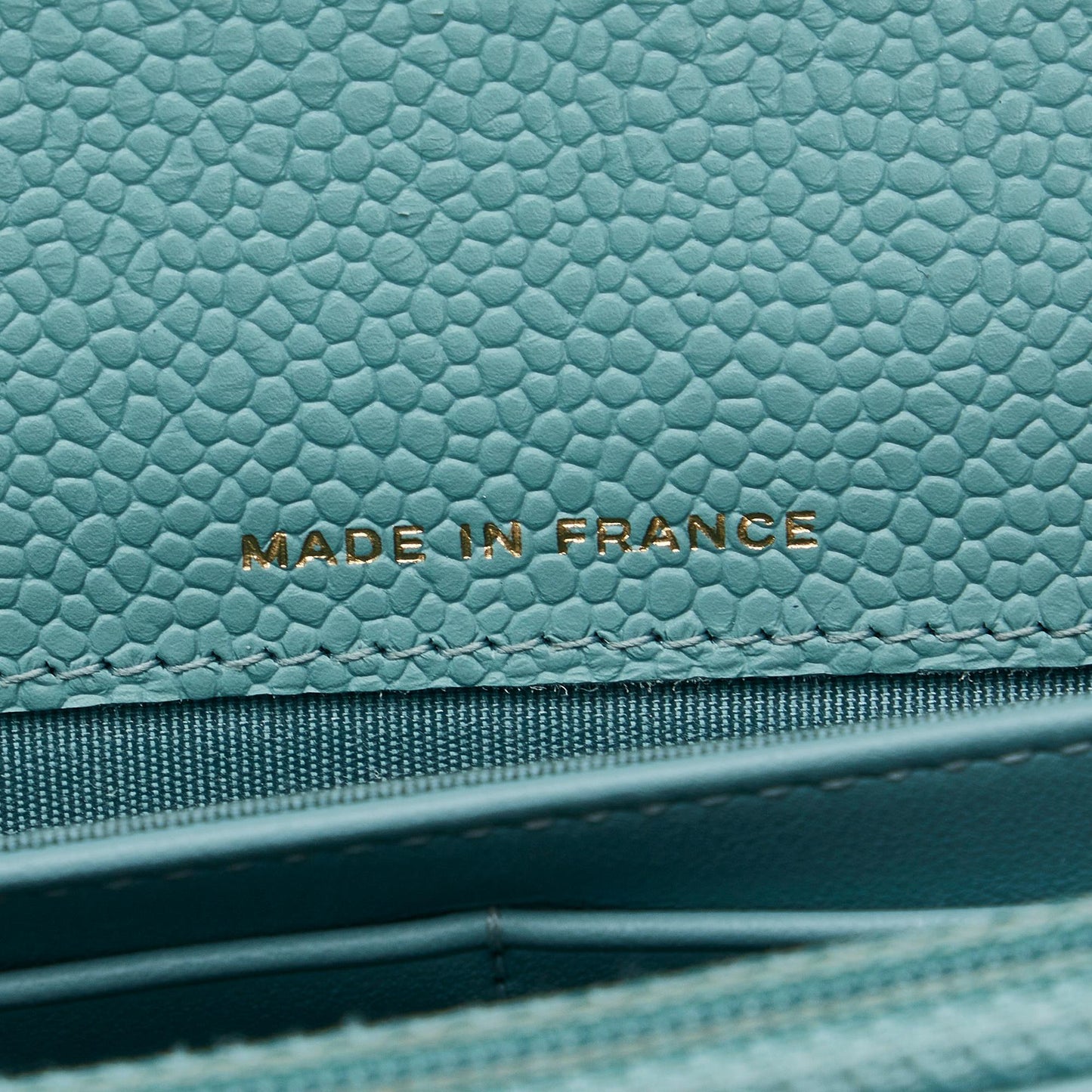 Chanel Boy Caviar Leather Wallet (SHG-7RrsXi)