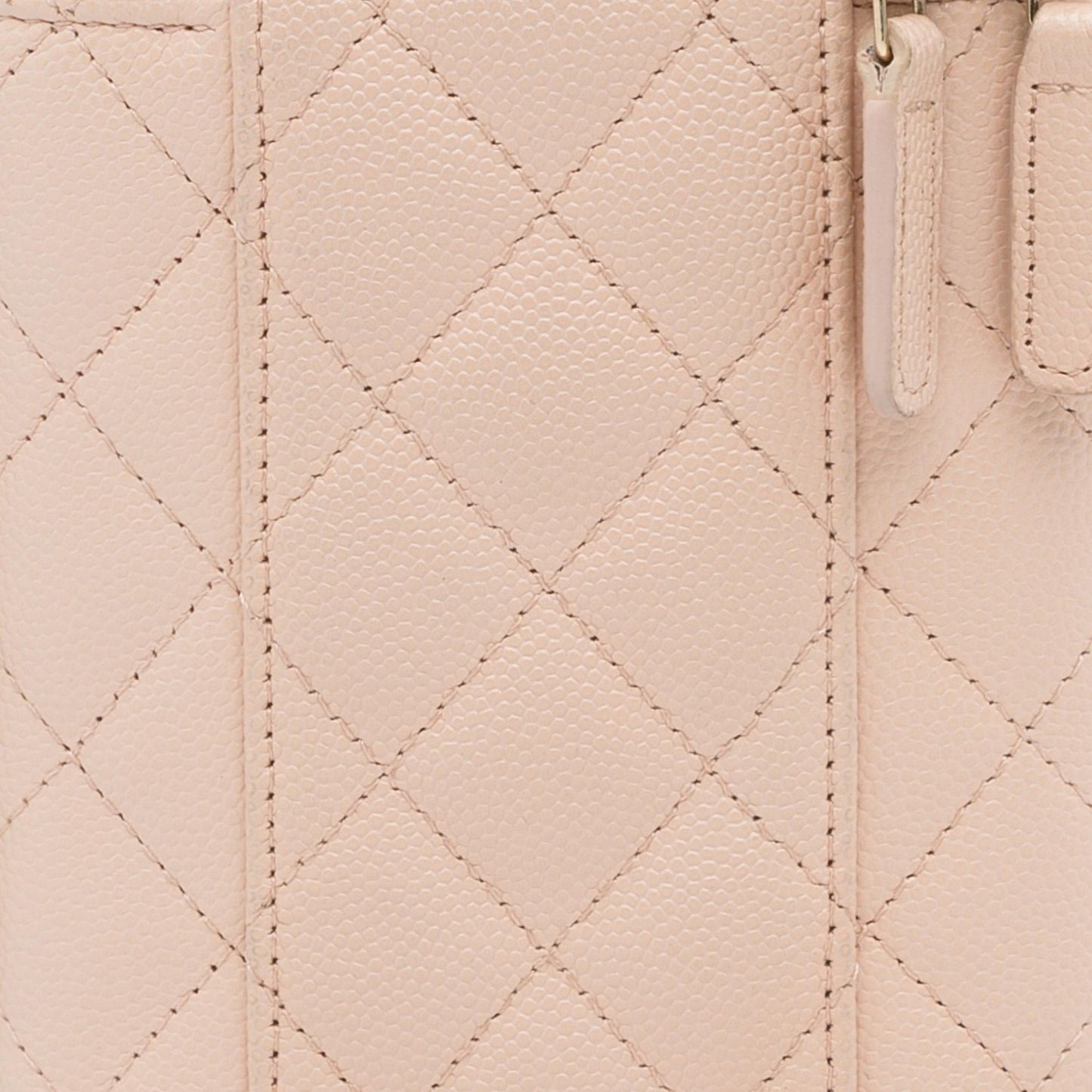 Chanel CC Caviar Vanity Bag (SHG-q2ptB5)