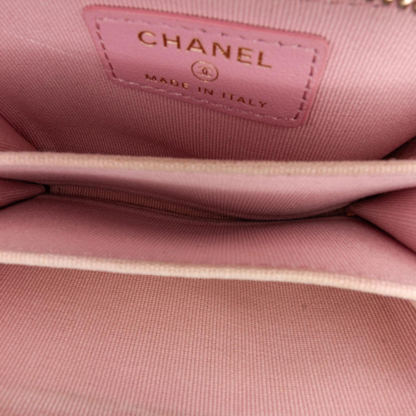 Chanel CC Lambskin Coin Pouch (SHG-Ijd2Rr)