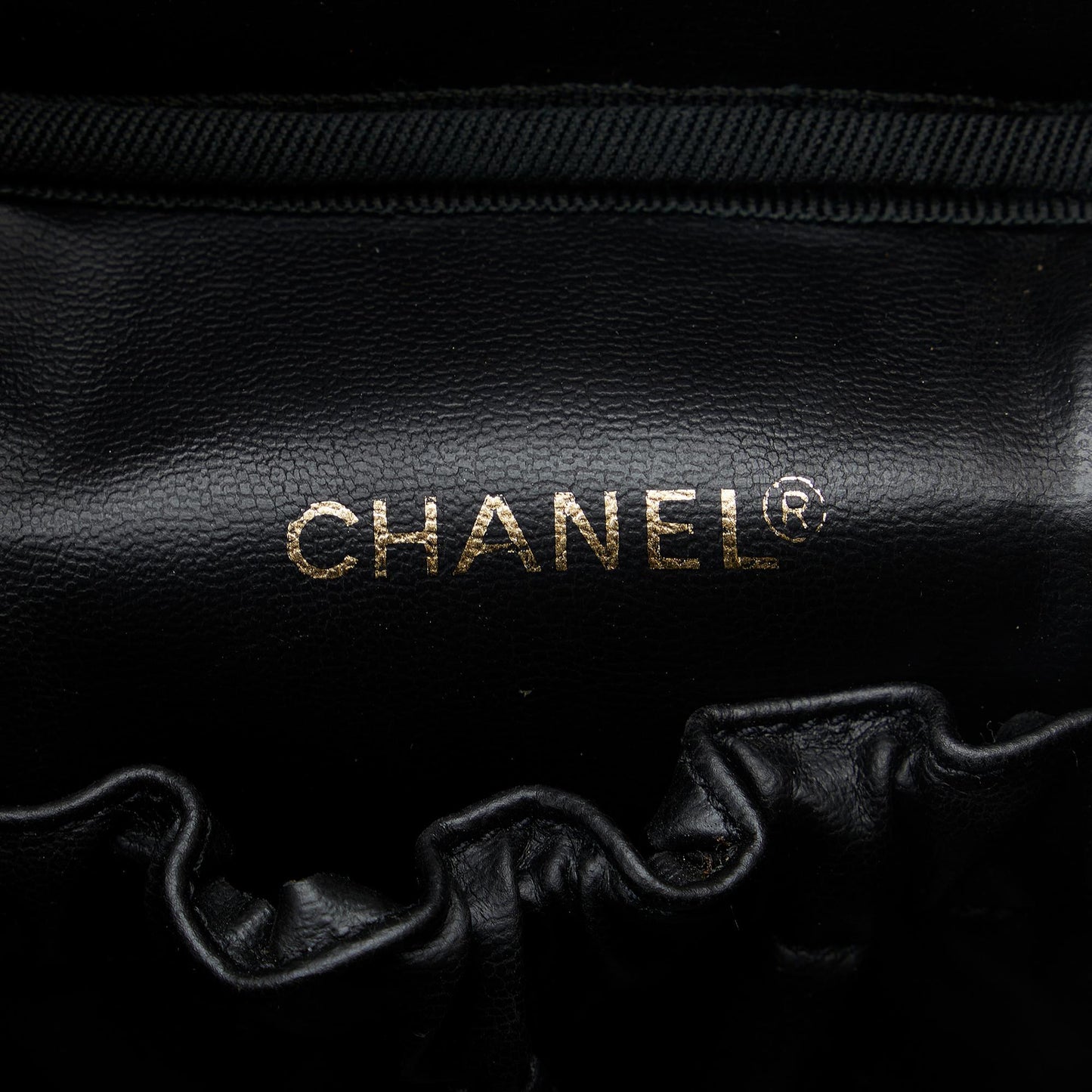Chanel CC Lambskin Vanity Bag (SHG-0IH9fb)