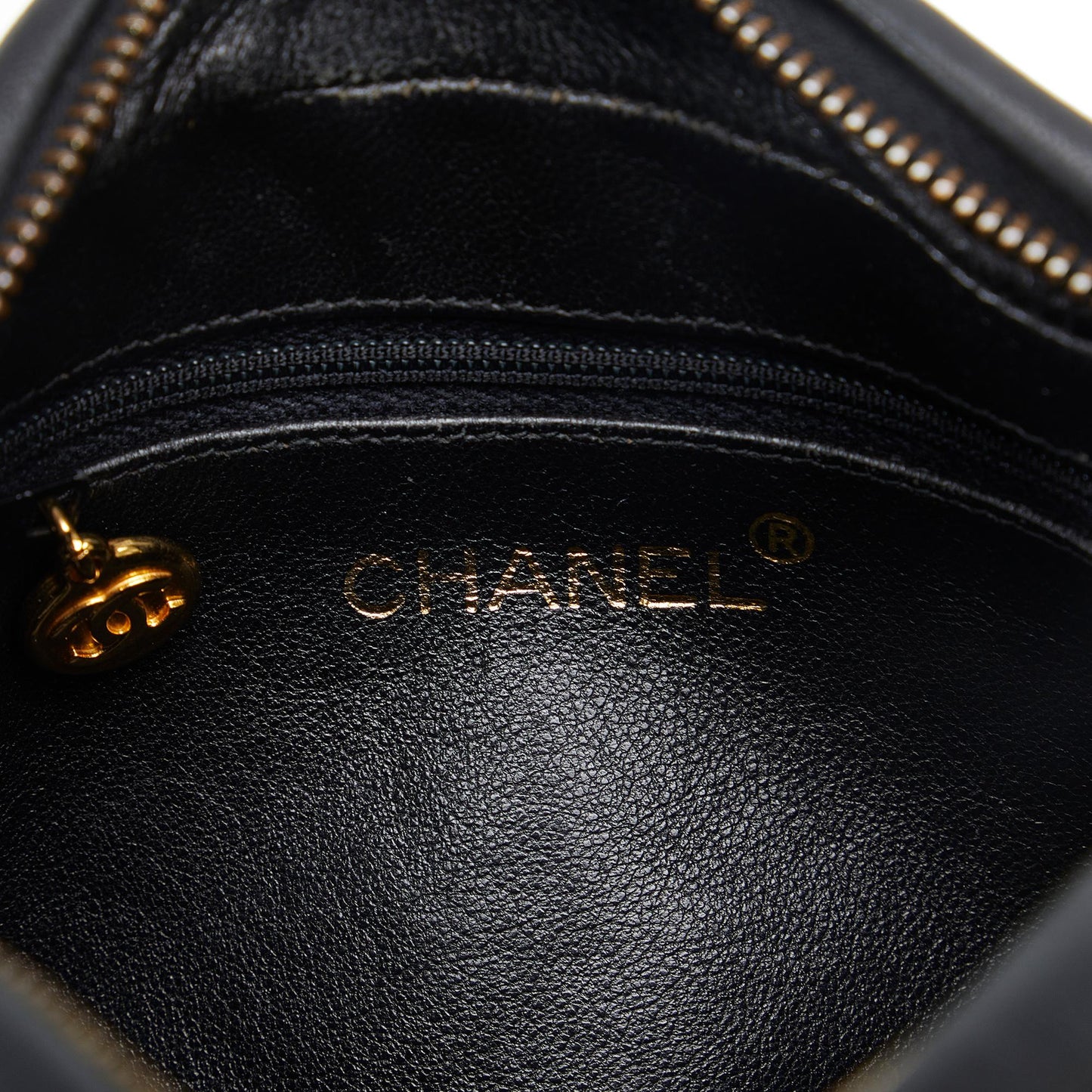 Chanel CC Matelasse Lambskin Camera Bag (SHG-QimvSc)