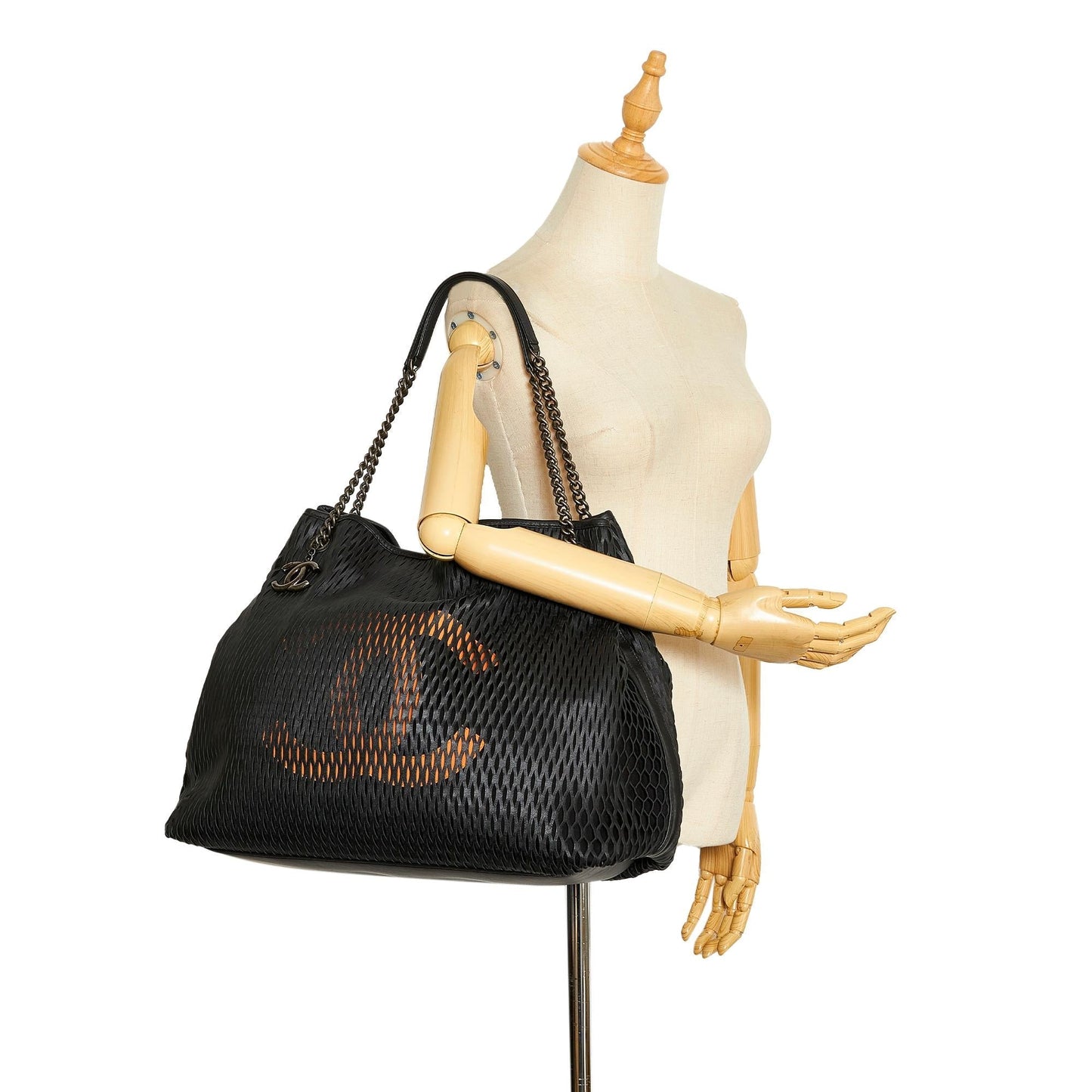 Chanel CC Perforated Leather Tote Bag (SHG-gDassU)