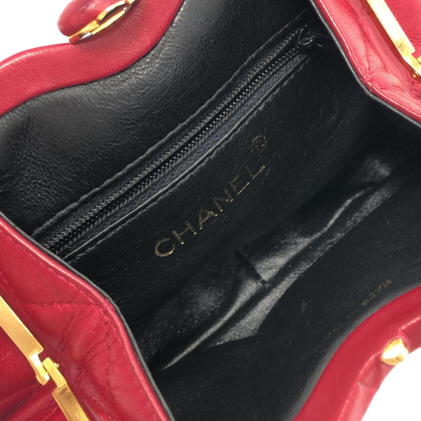 Chanel CC Quilted Lambskin Frame Belt Bag (SHG-jwdhOp)