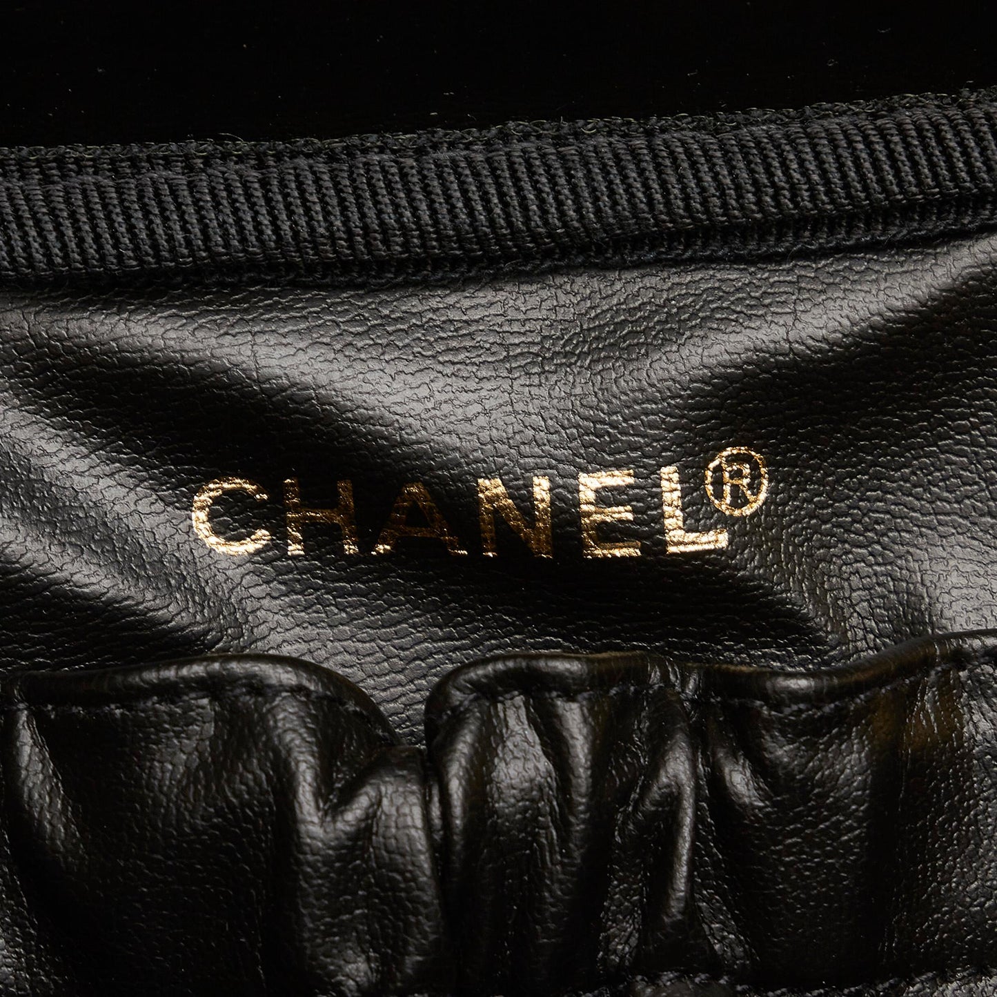 Chanel CC Vanity Bag (SHG-3u2dcg)