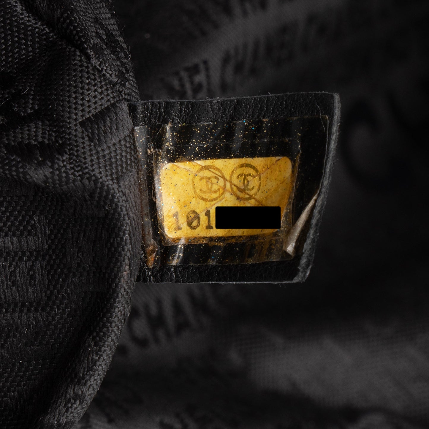 Chanel Calfskin Oversized Quilted CC Small Flap Bag (SHF-FRyV1T)