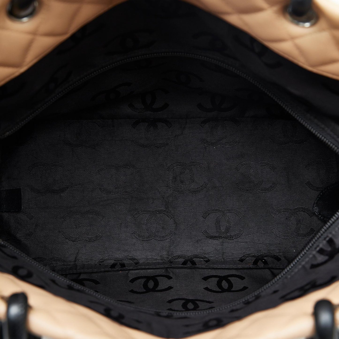 Chanel Cambon Ligne Tote (SHG-enj3jT)
