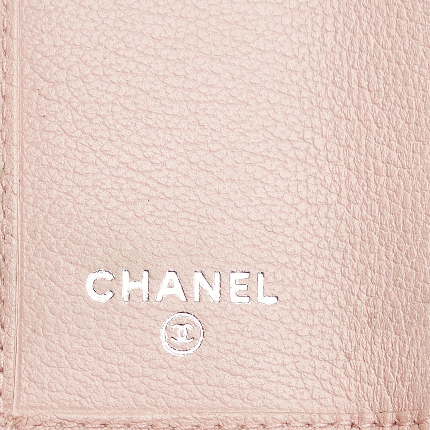 Chanel Camellia Leather Key Holder (SHG-27997)