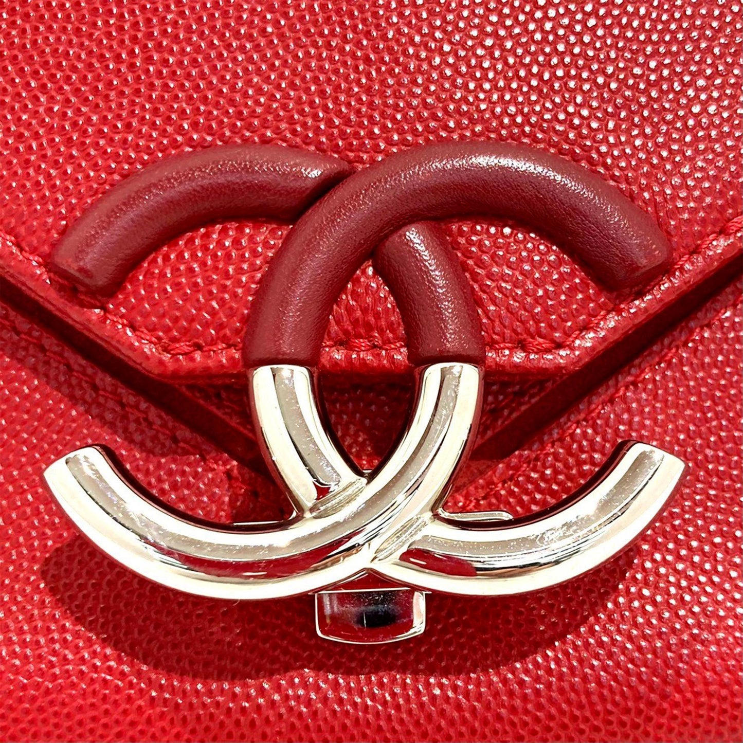 Chanel Caviar Leather Chain Single Flap (SHG-MGj2xV)