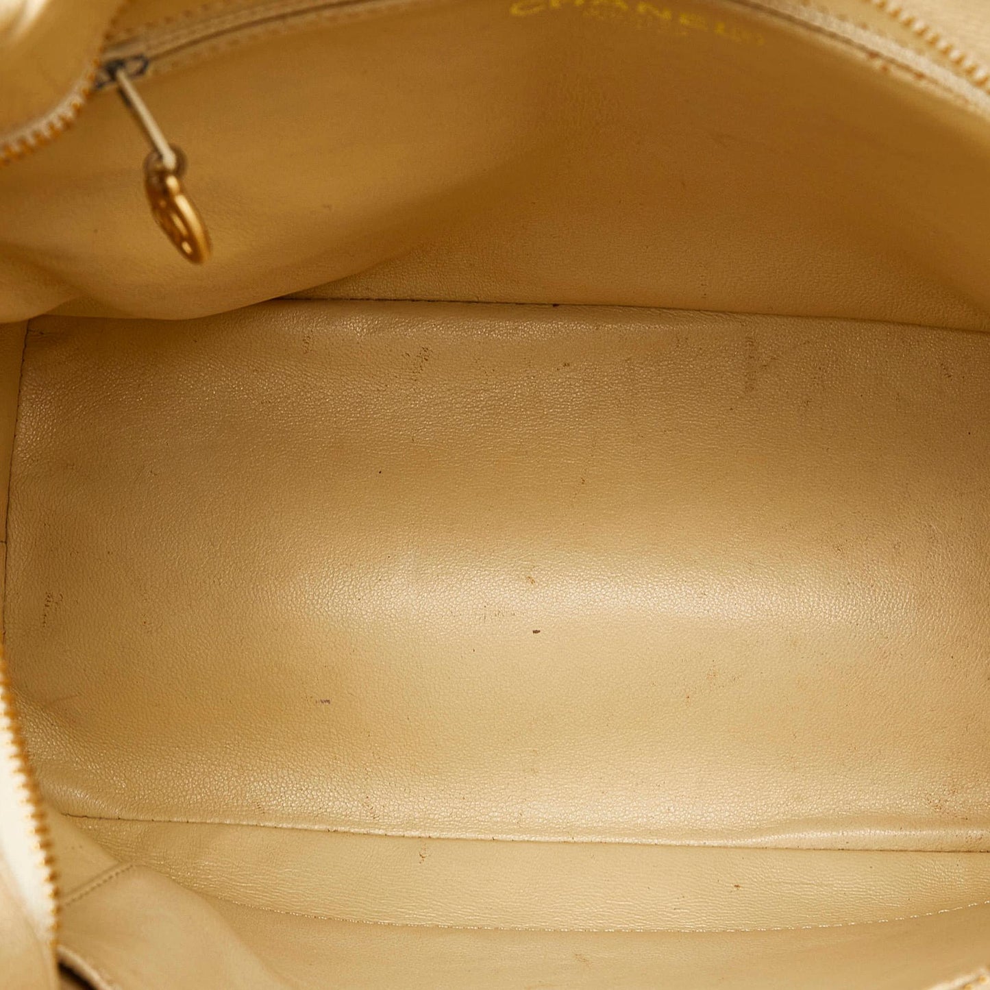 Chanel Caviar Medallion Tote (SHG-tHvBQP)