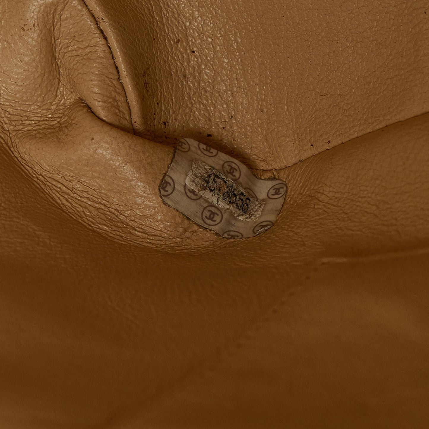 Chanel Caviar Medallion Tote (SHG-QFus9i)