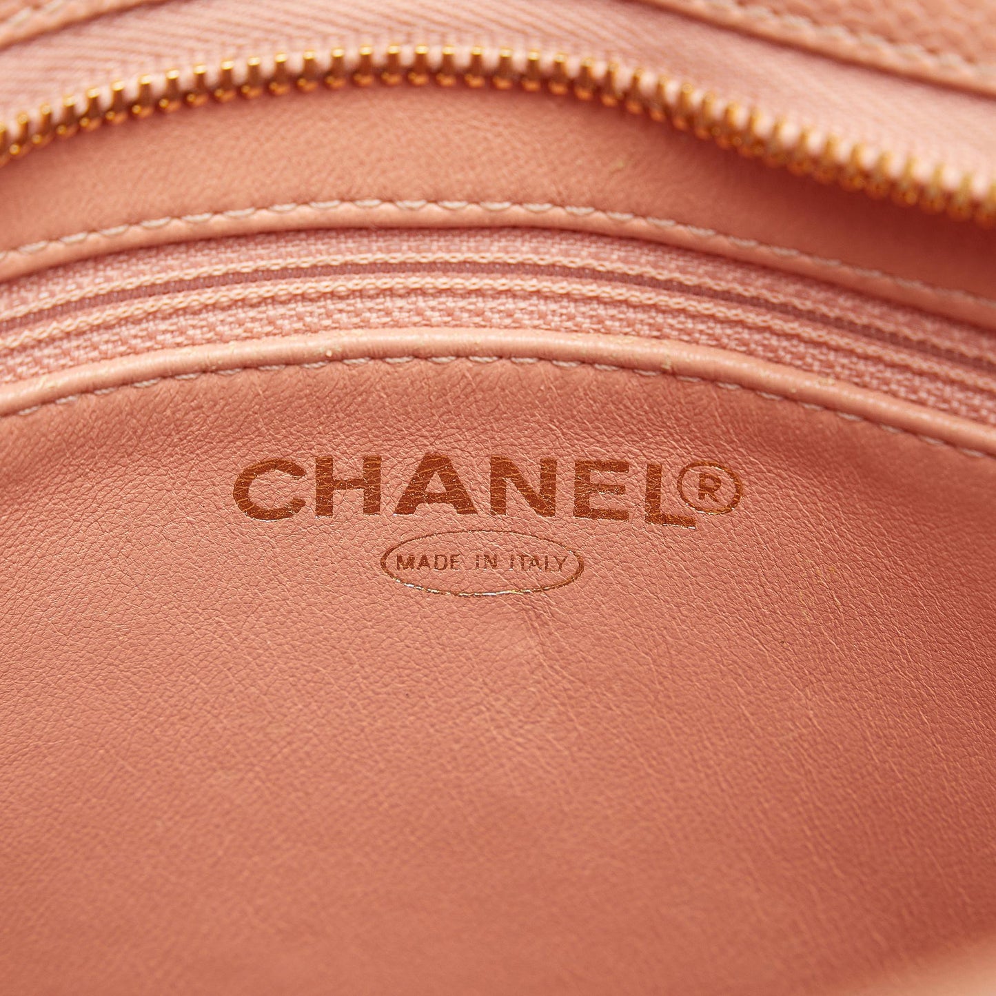 Chanel Caviar Medallion Tote (SHG-EXyzJ7)