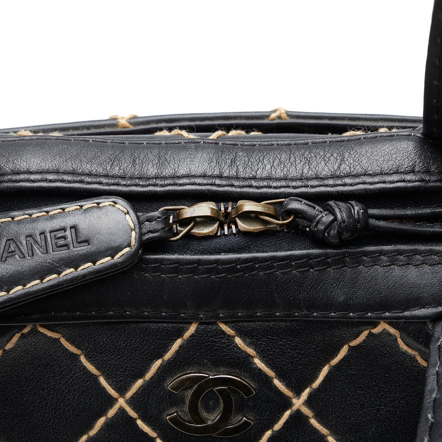 Chanel Cc Wild Stitch Handbag (SHG-fSzRiQ)