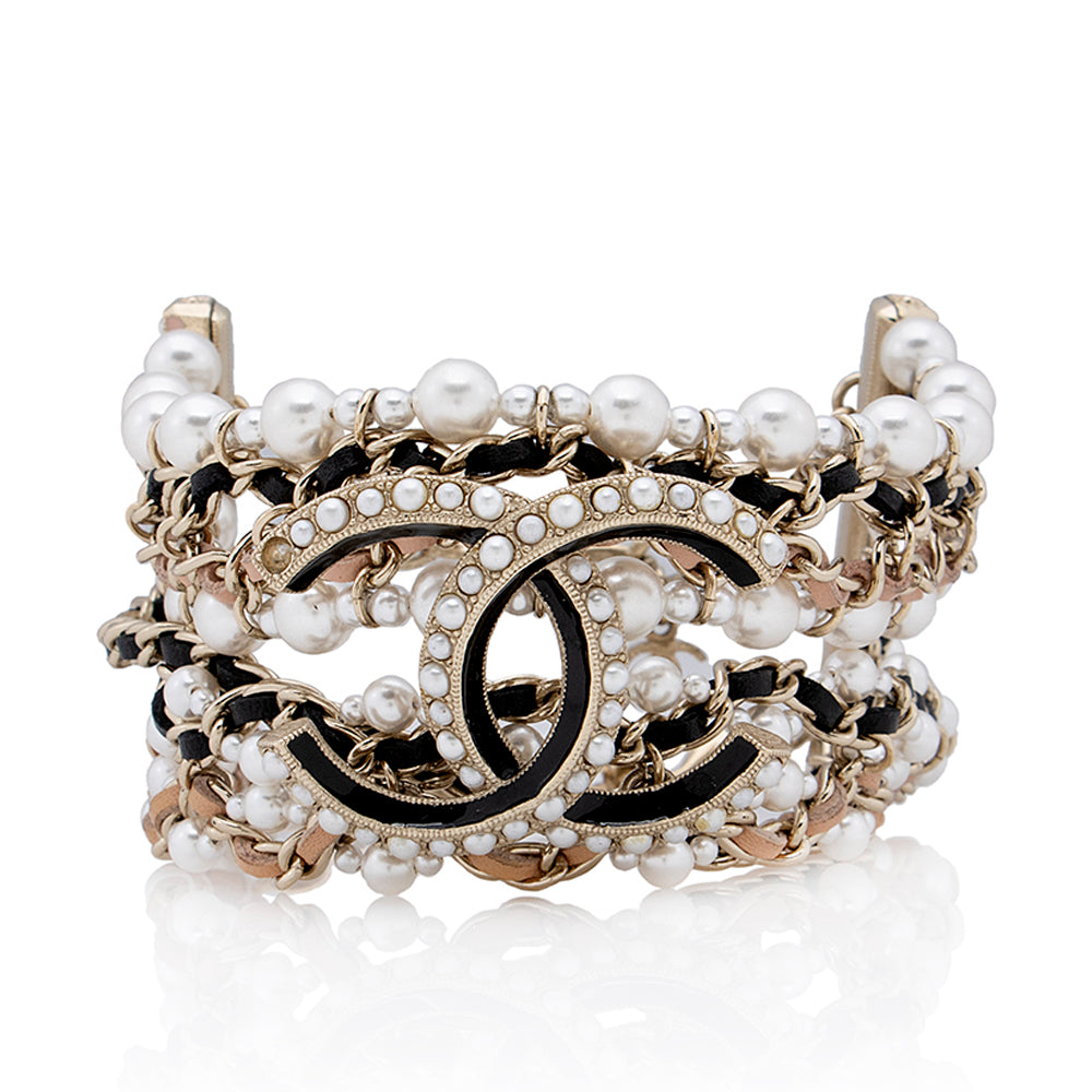 Chanel Chain Pearl CC Bracelet (SHF-18217)