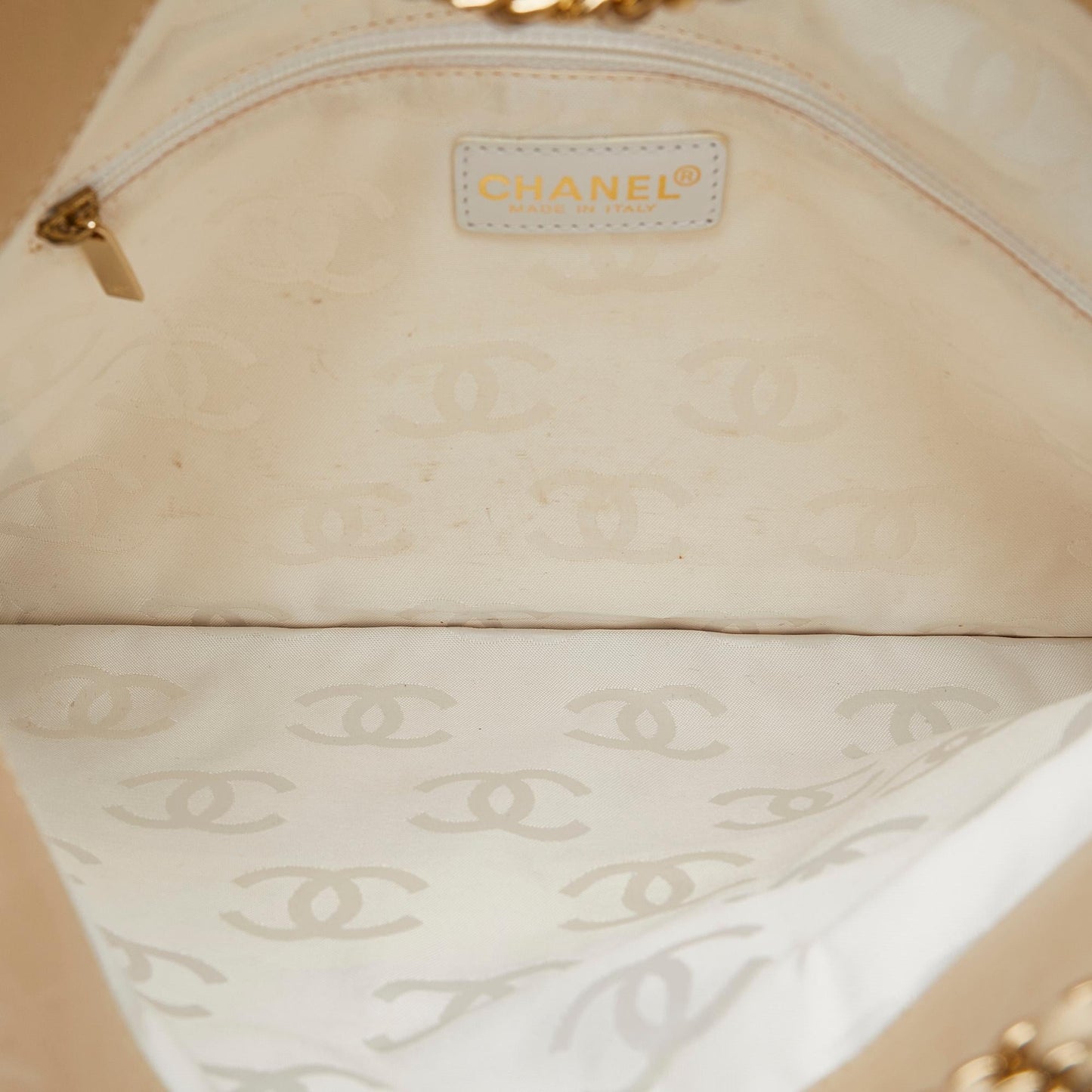 Chanel Choco Bar Fold-Over Satchel (SHG-7erKF6)