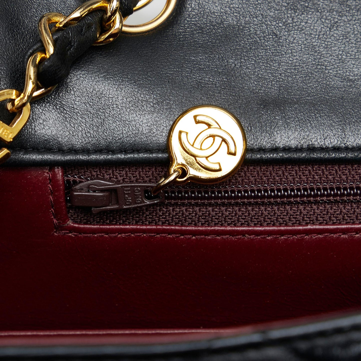 Chanel Classic Lambskin Single Flap (SHG-yfW8dh)