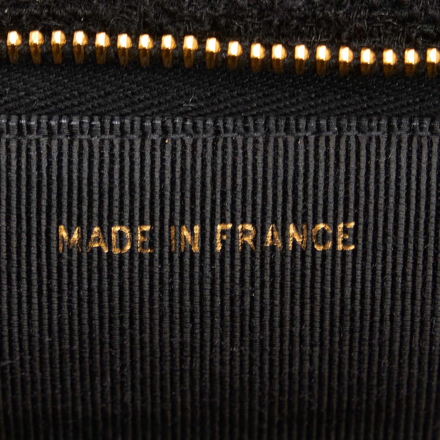 Chanel Classic Tweed Shoulder Bag (SHG-FNv49C)