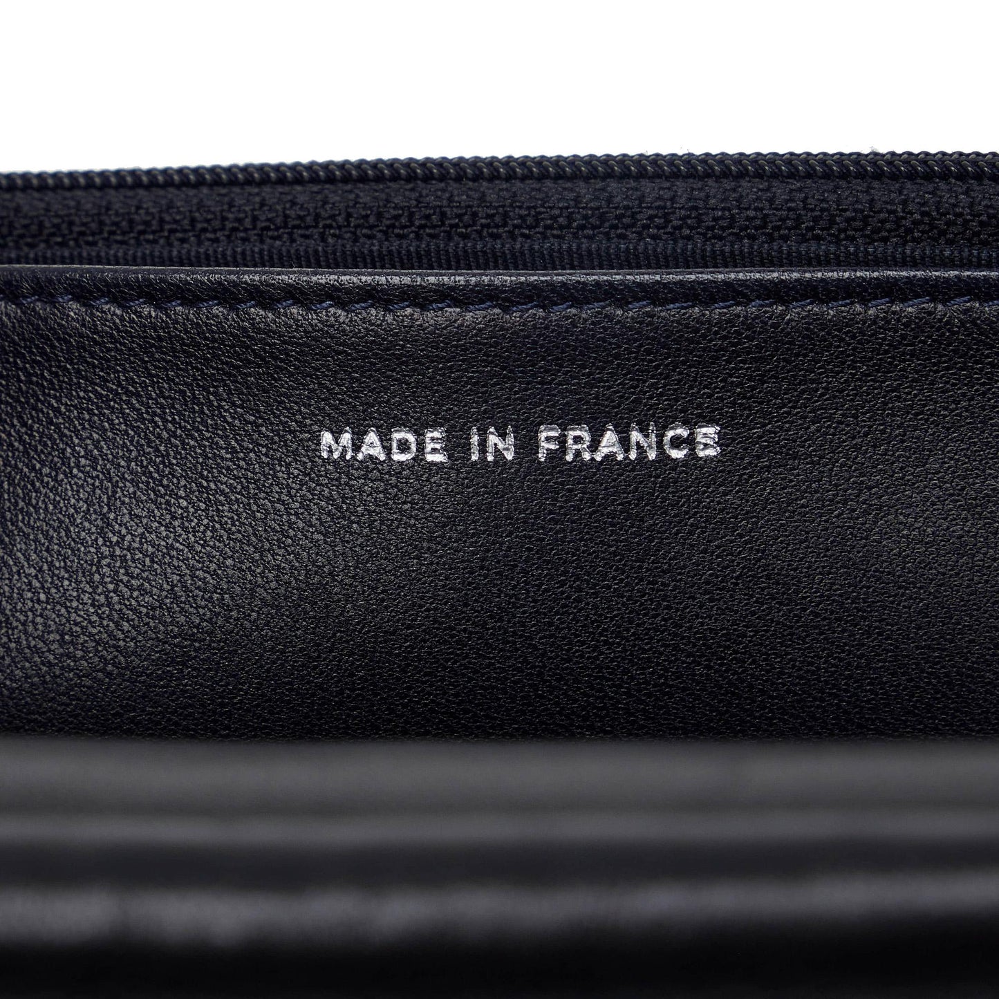 Chanel Classic Wallet on Chain (SHG-t2aF4Z)
