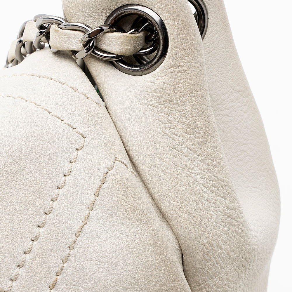 Chanel Leather Diamond Stitched Accordion Flap Shoulder Bag (SHF-19723)