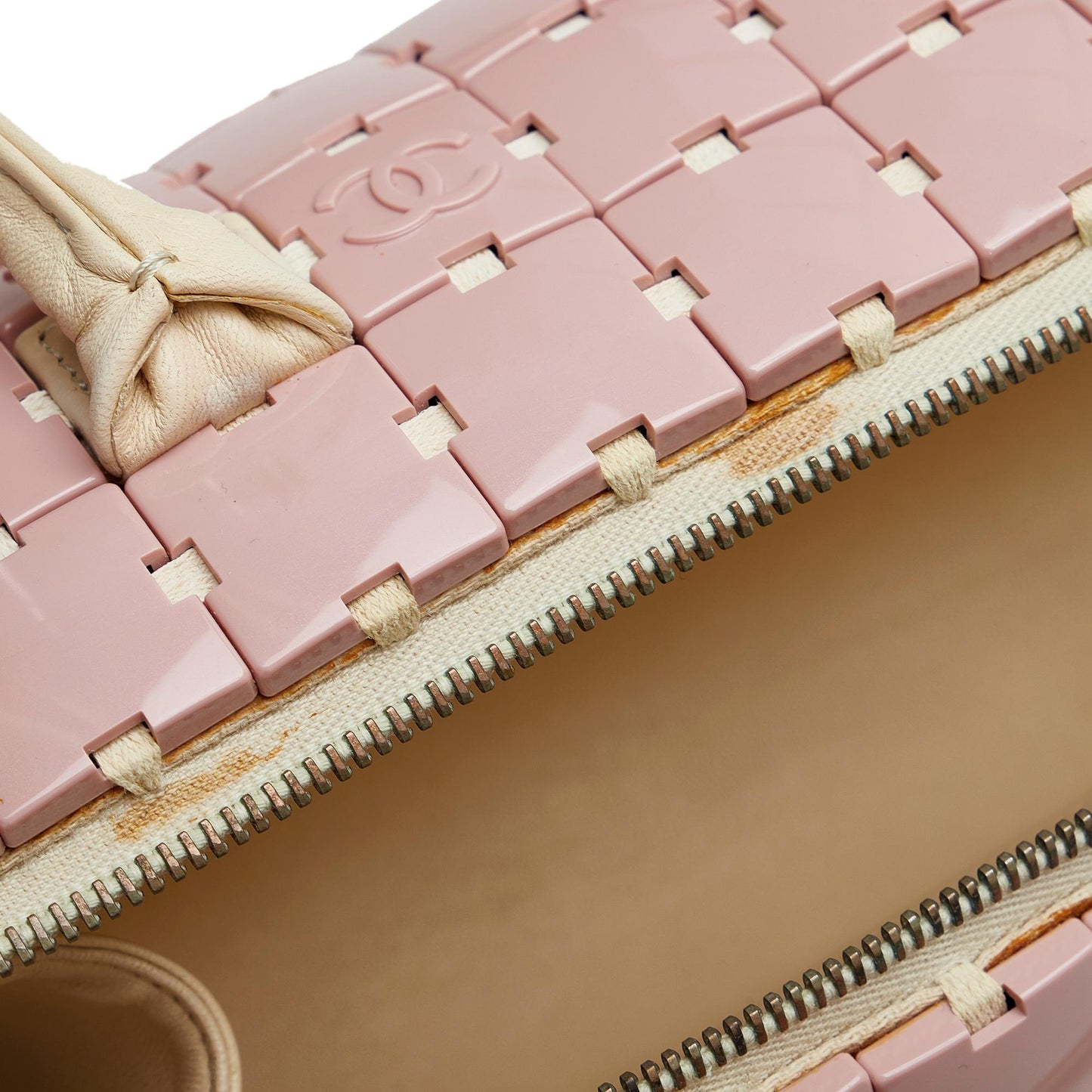 Chanel Lucite Puzzle Barrel Handbag (SHG-FENZ2D)