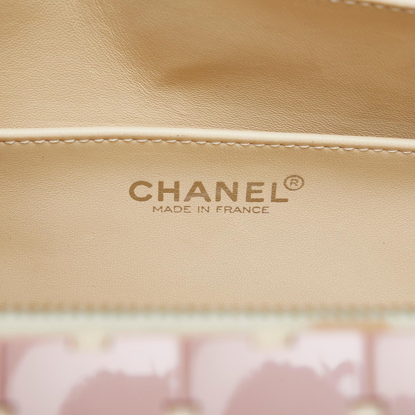 Chanel Lucite Puzzle Barrel Handbag (SHG-FENZ2D)