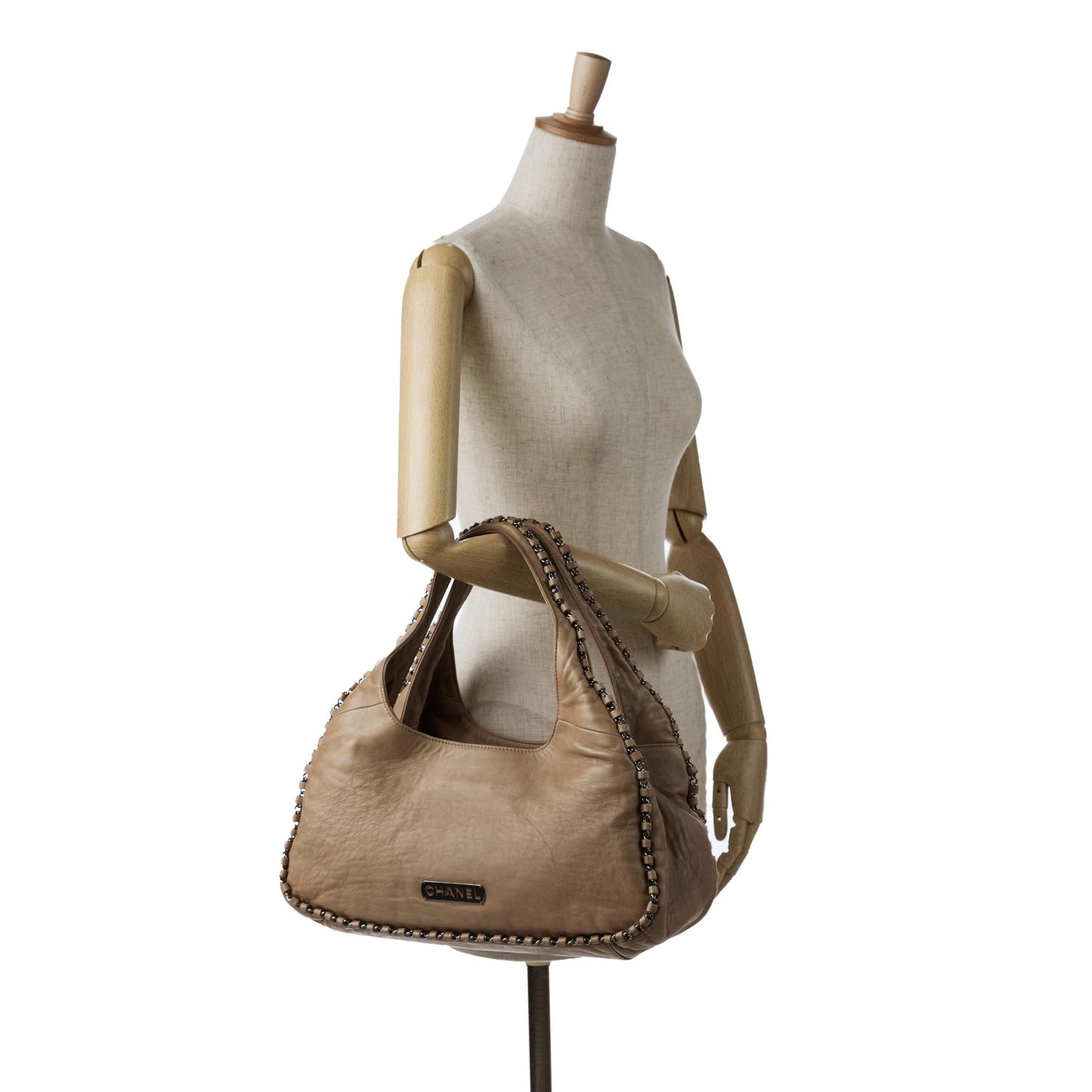 Chanel Luxe Ligne Hobo (SHG-nRec4T)