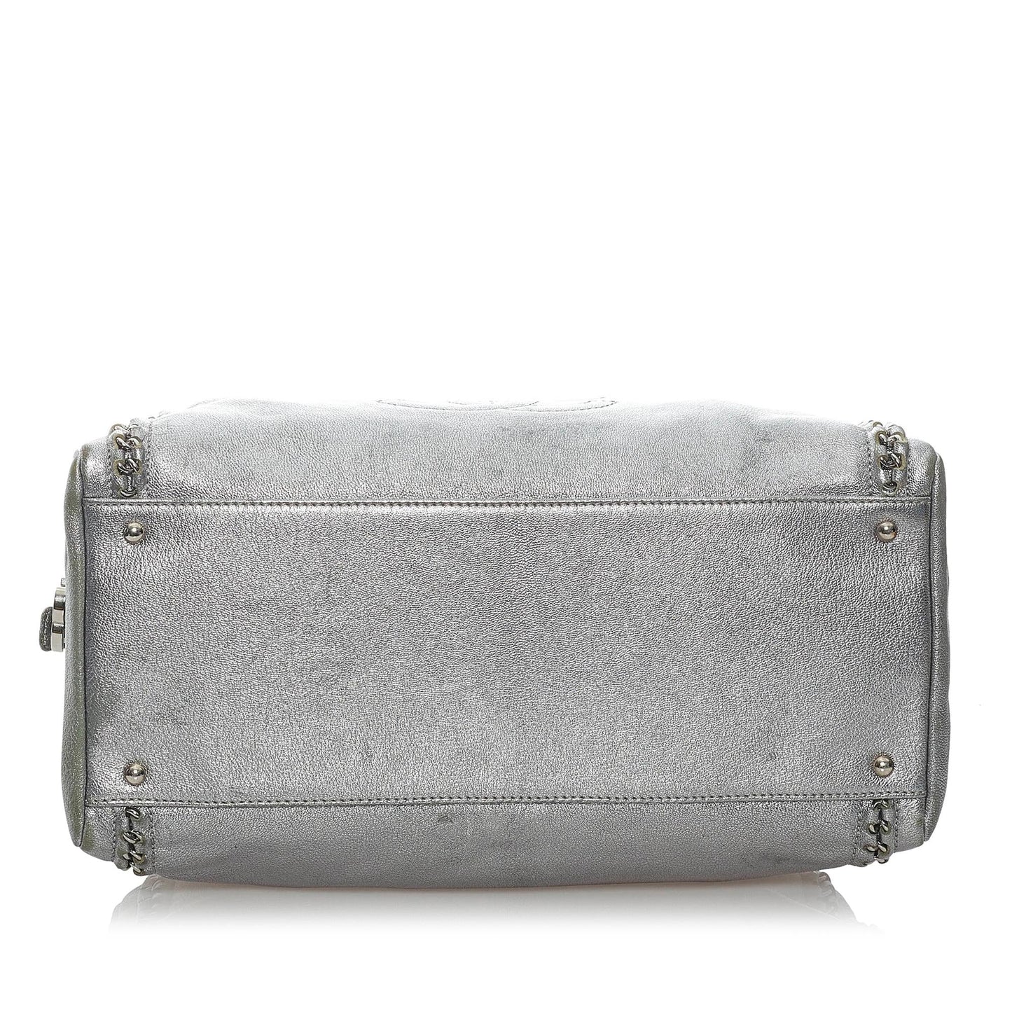 Chanel Luxe Ligne Leather Handbag (SHG-32626)