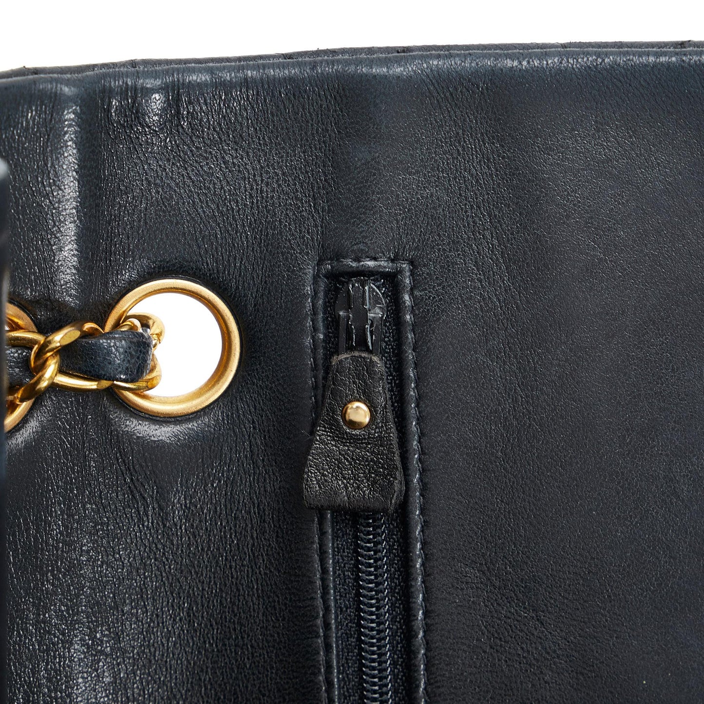 Chanel Medium Classic Lambskin Double Flap (SHG-QHtK2D)
