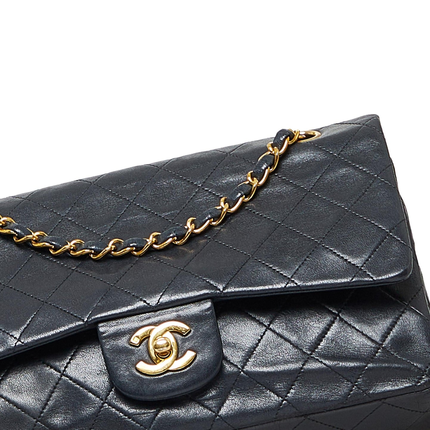 Chanel Medium Classic Lambskin Double Flap (SHG-QHtK2D)