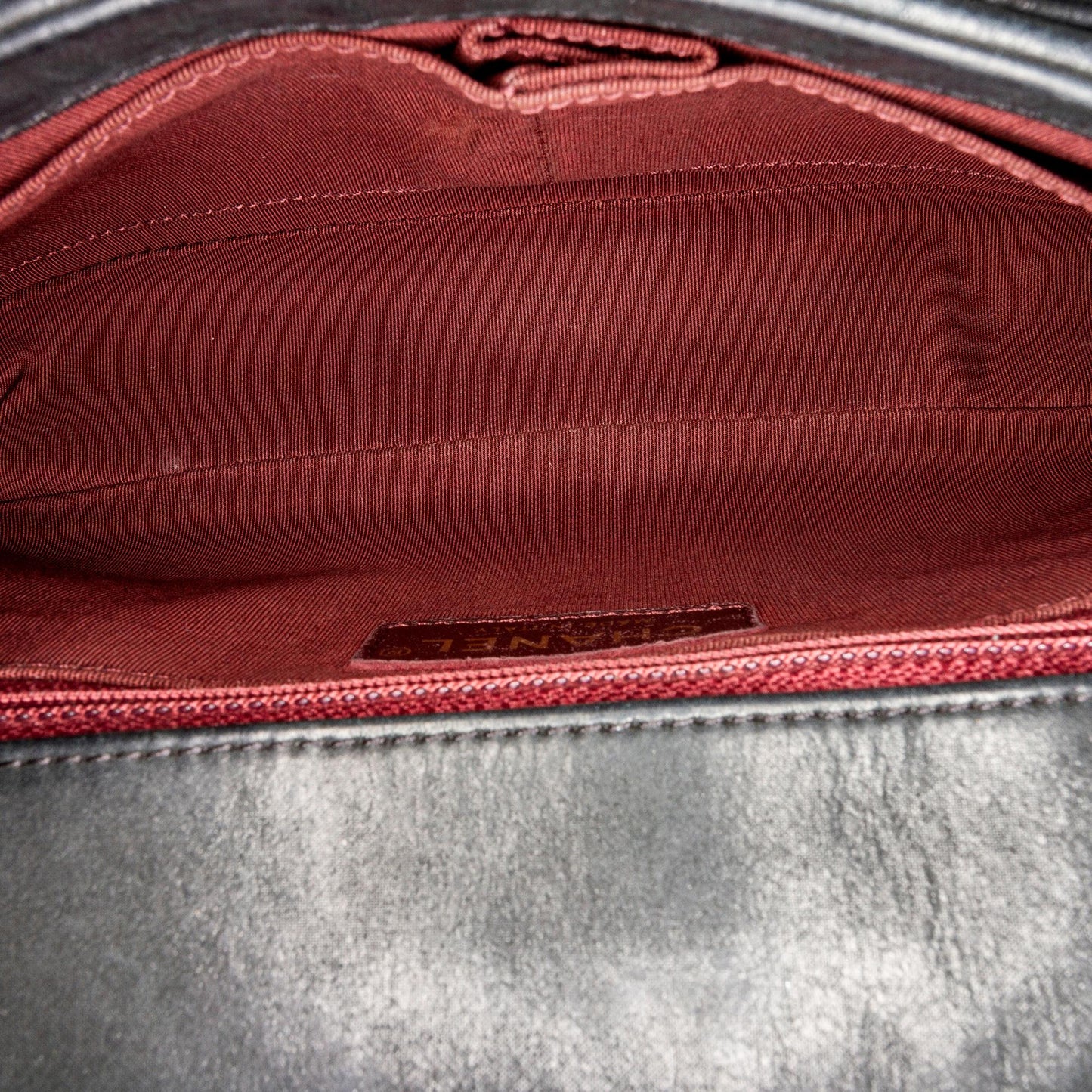 Chanel Medium Classic Lambskin Flap (SHG-36395)