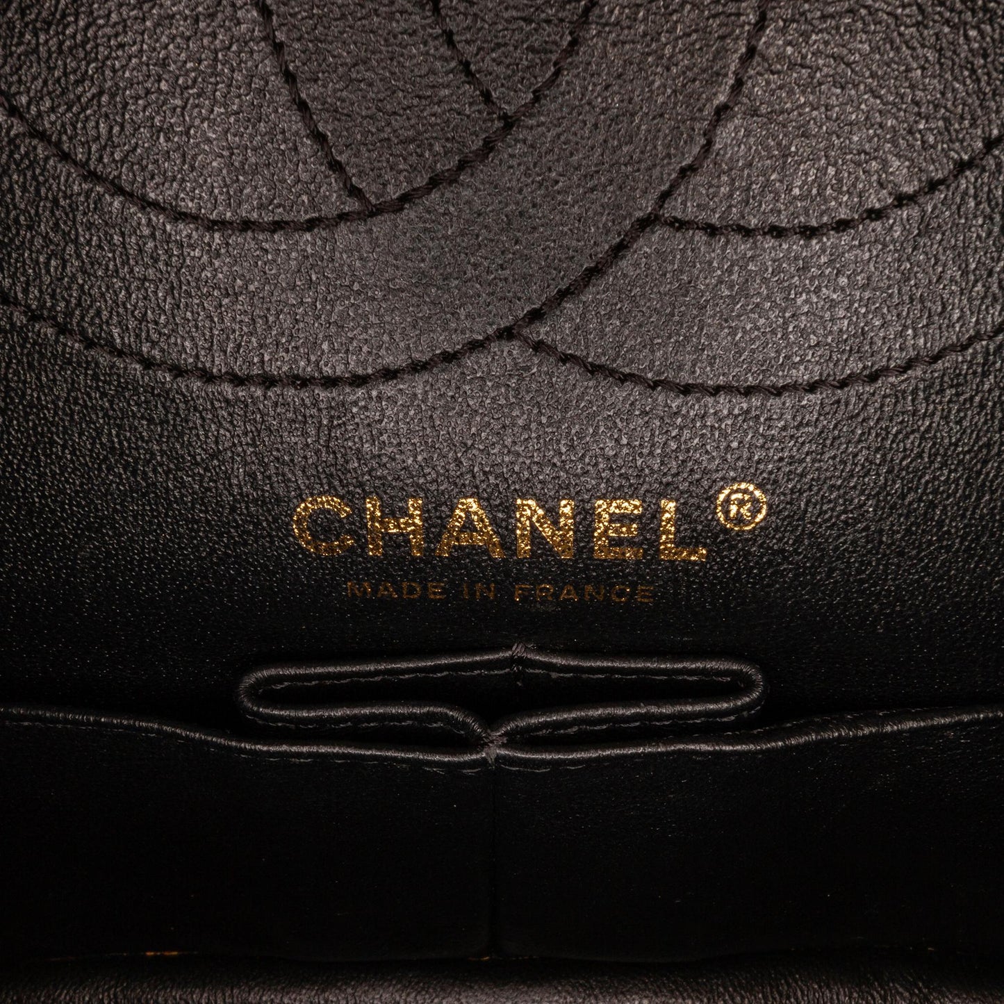 Chanel Medium Croc Embossed Lambskin 2.55 Reissue Double Flap Bag (SHG-JzyULz)