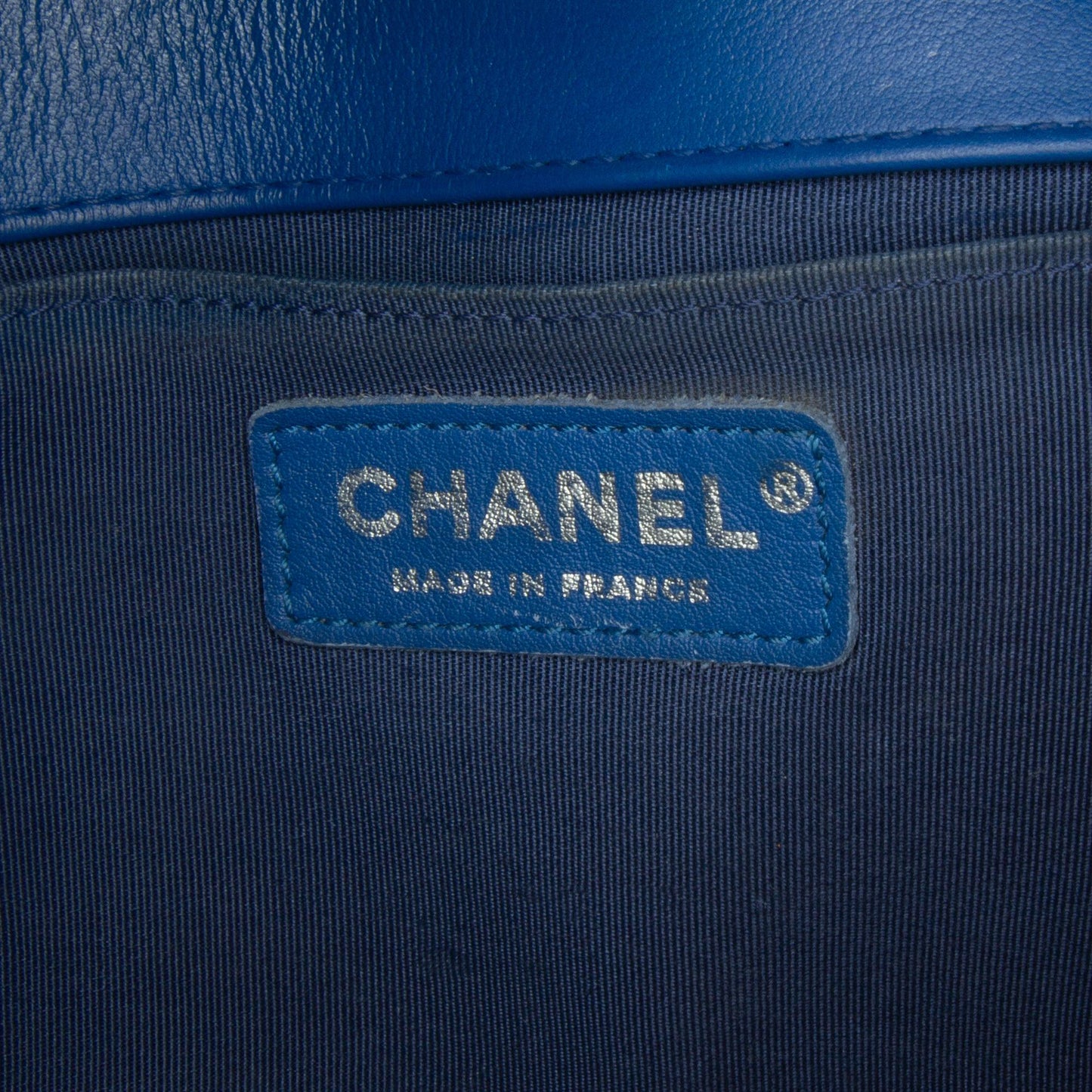 Chanel Medium Lambskin Chevron Boy Flap (SHG-9fPgQE)