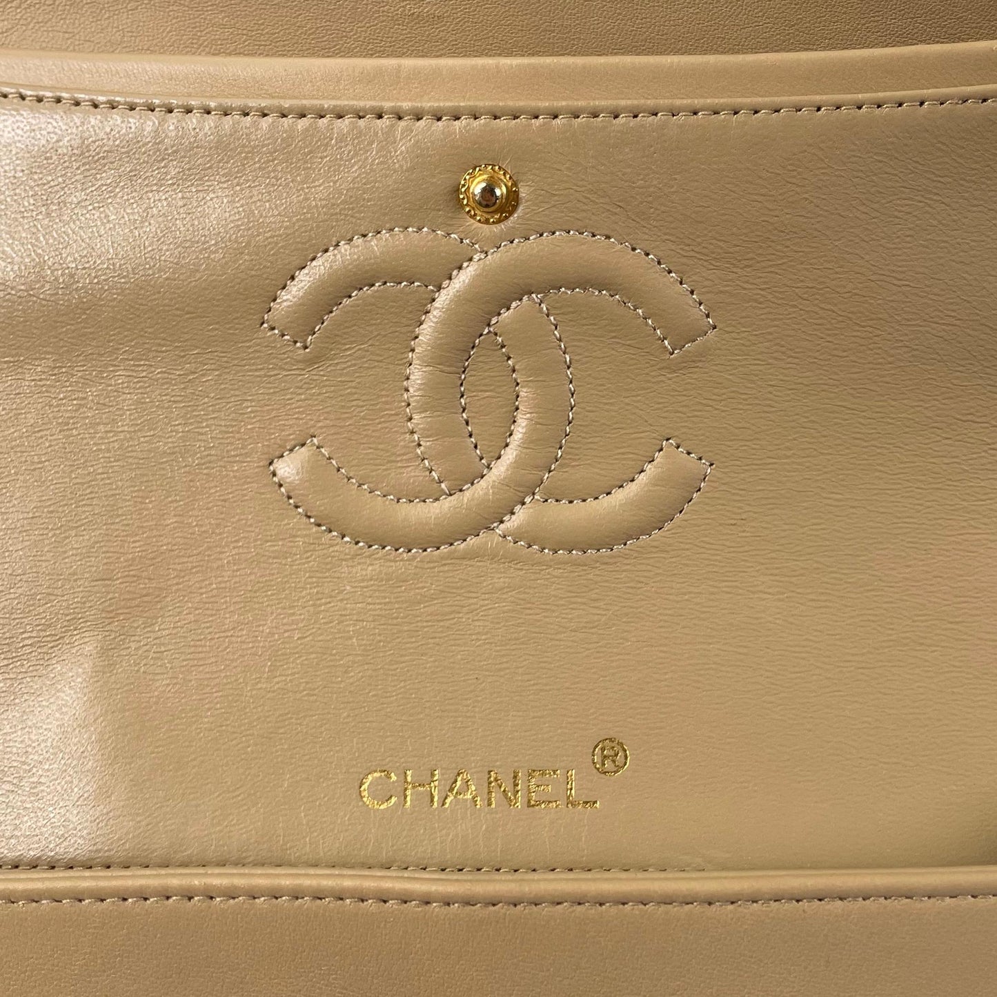 Chanel Medium Tall Classic Lambskin Double Flap (SHG-zWn37H)