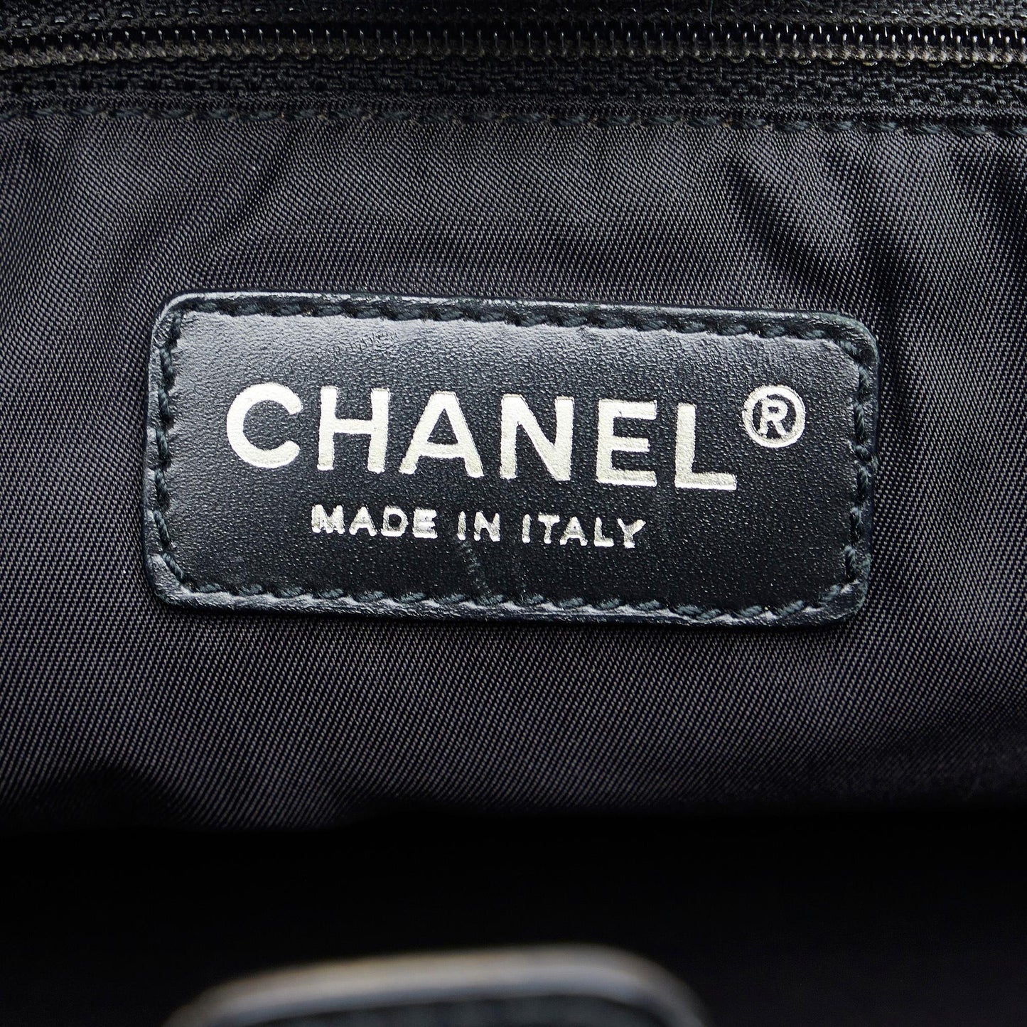 Chanel New Travel Handbag (SHG-tprBiA)