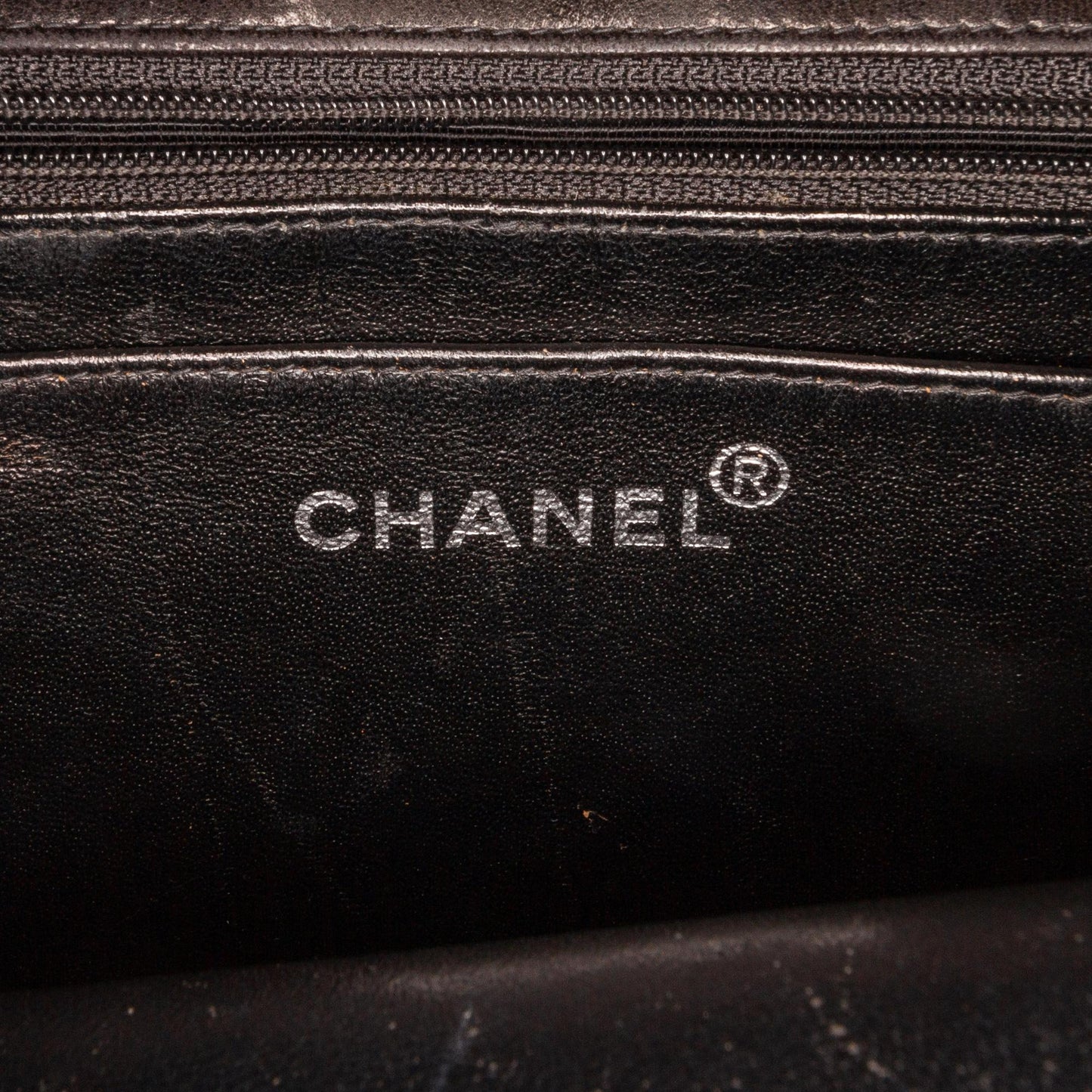 Chanel Patent Flap Handbag (SHG-WgjTfx)