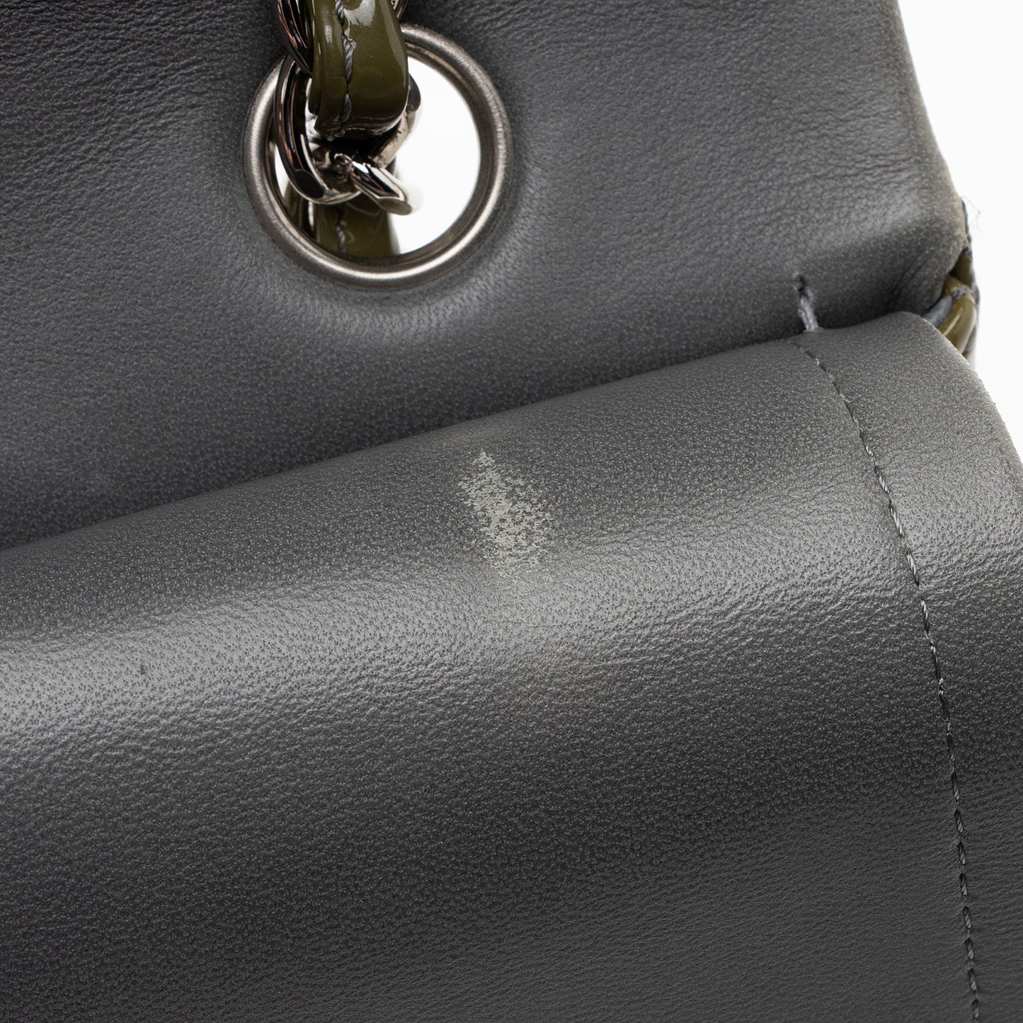 Chanel Patent Leather Classic Medium Double Flap Bag (SHF-yY0DZr)