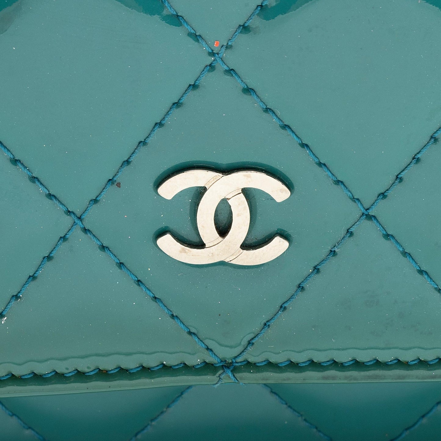 Chanel Patent Leather Classic Wallet on Chain Bag (SHF-znDTuZ)
