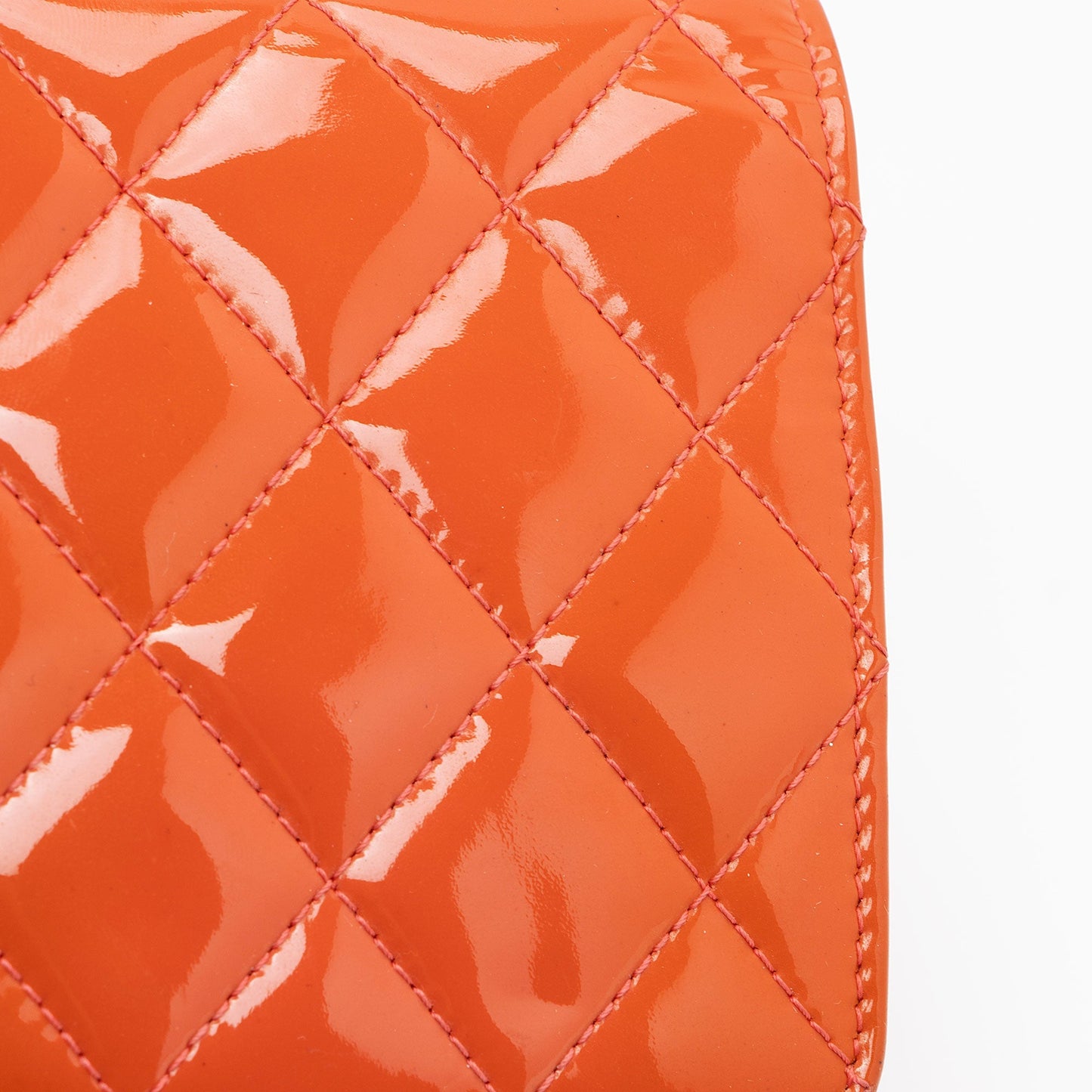 Chanel Patent Leather Classic Wallet on Chain (SHF-JIB4Sf)