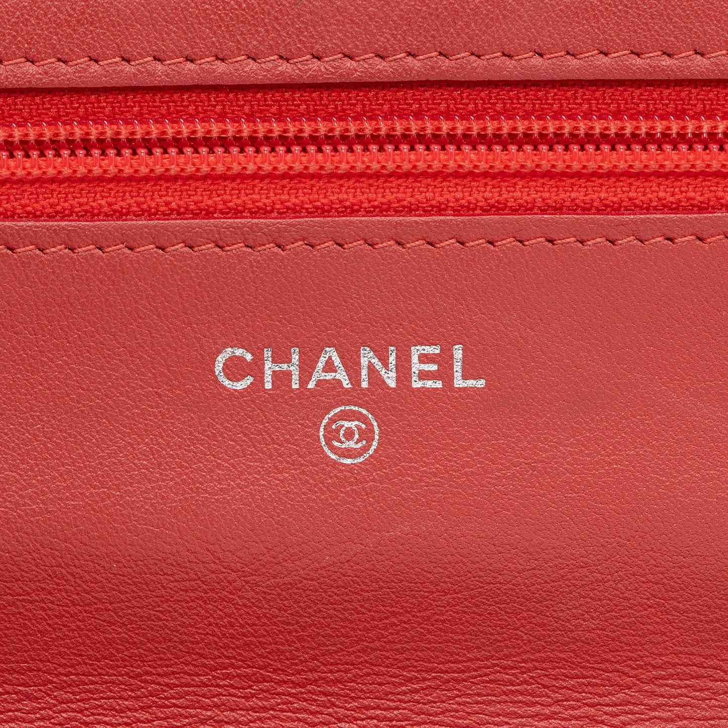Chanel Patent Leather Classic Wallet on Chain (SHF-JIB4Sf)