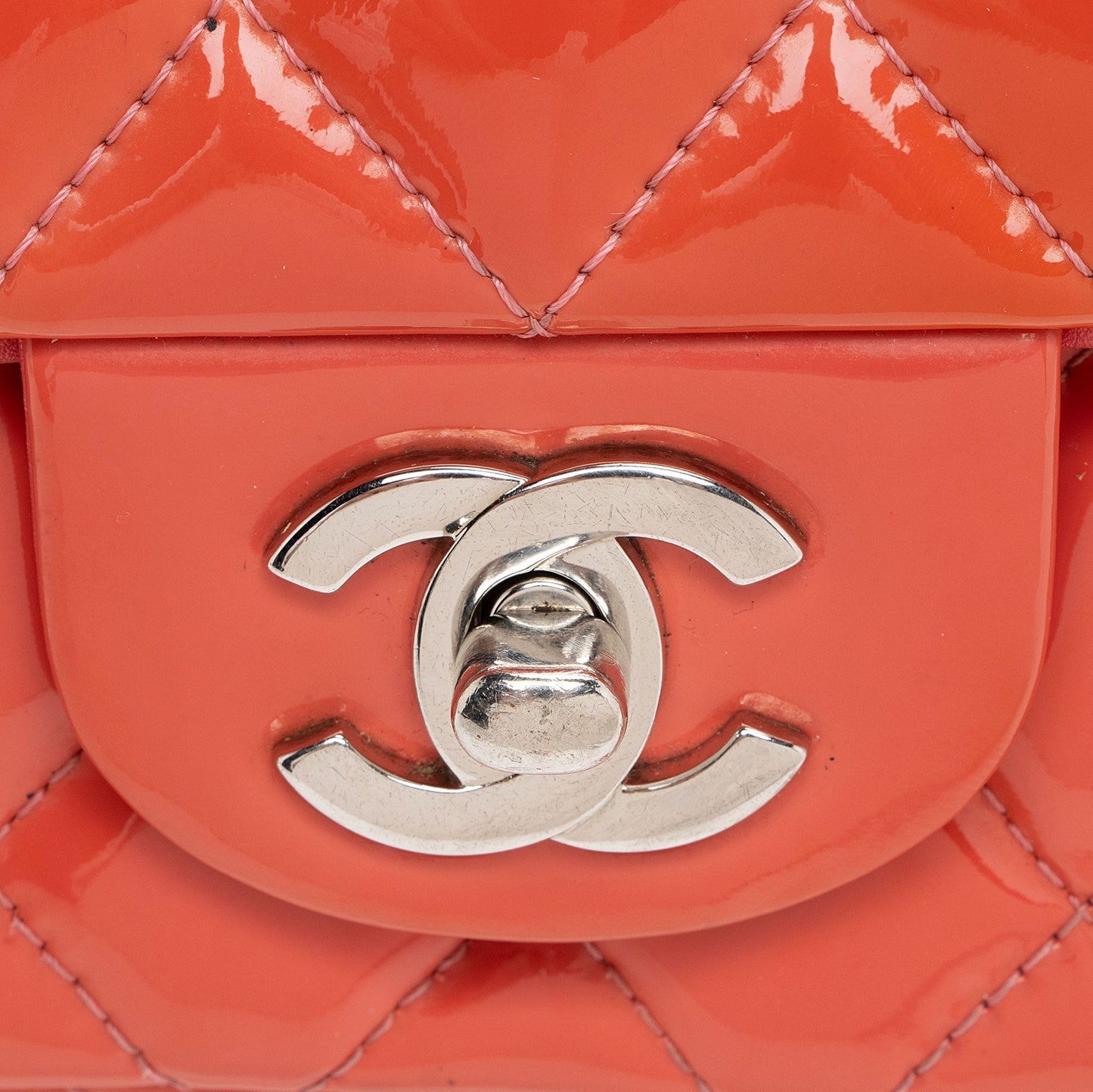 Chanel Patent Leather Rectangular Extra Mini Flap Bag (SHF-M8fPie)