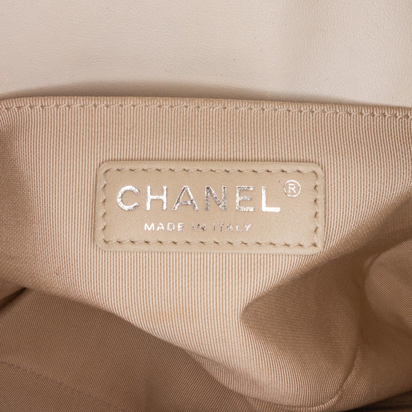 Chanel Perforated Lambskin Boy Flap (SHG-j0q4NI)