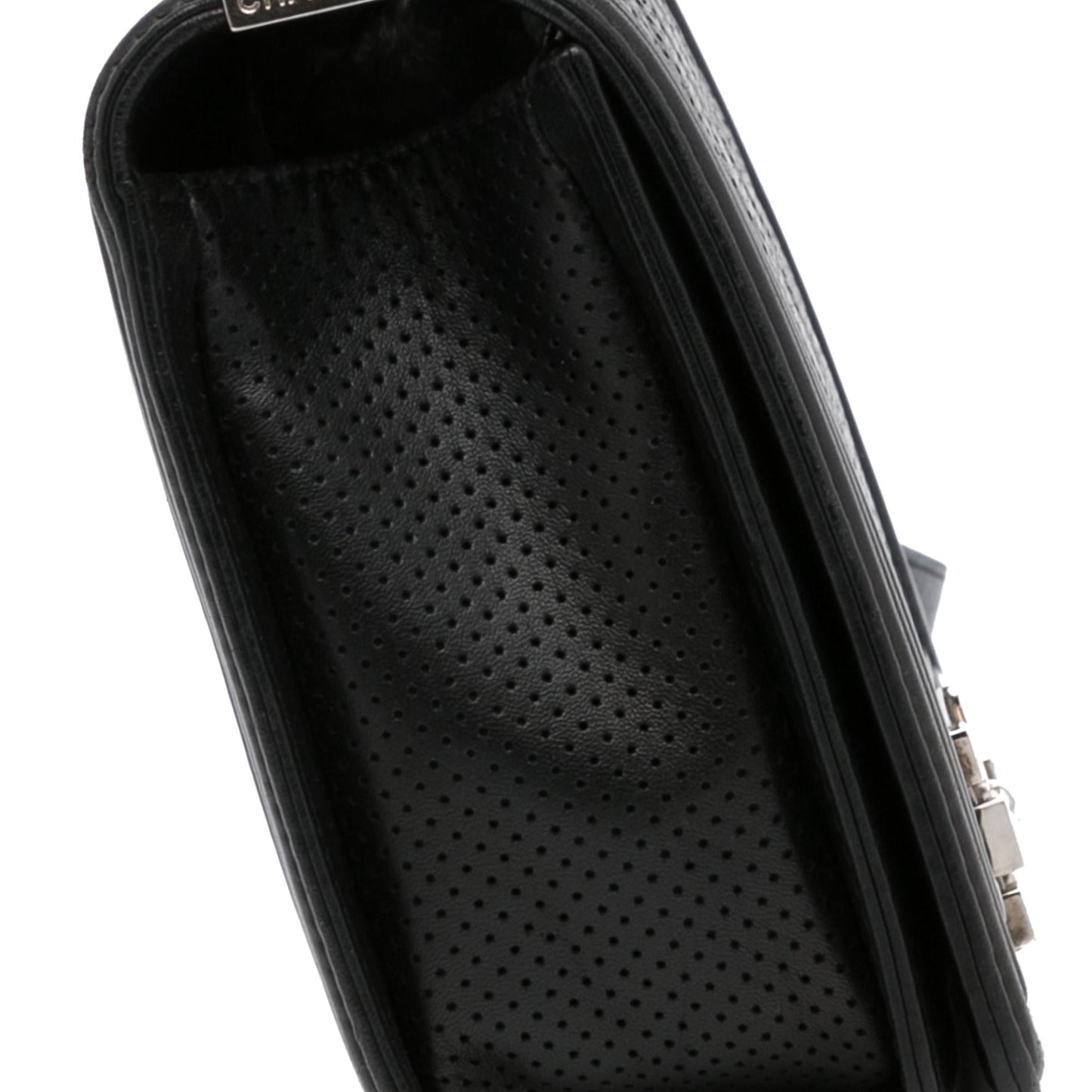 Chanel Perforated Lambskin Boy Flap (SHG-5uI7Qu)