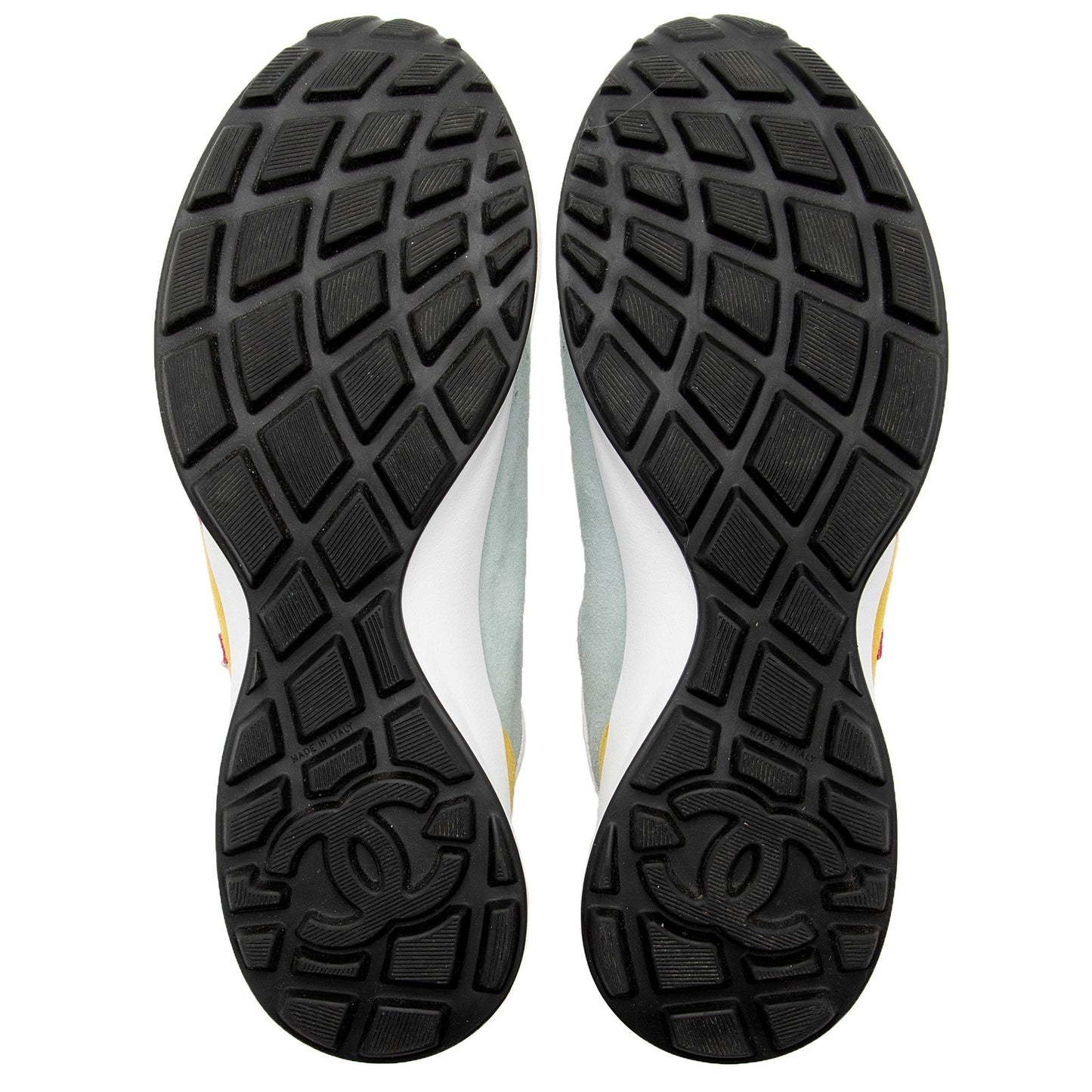 Chanel Perforated Suede Kidskin CC Sneakers - Size 10 / 40 (SHF-9fAeml)