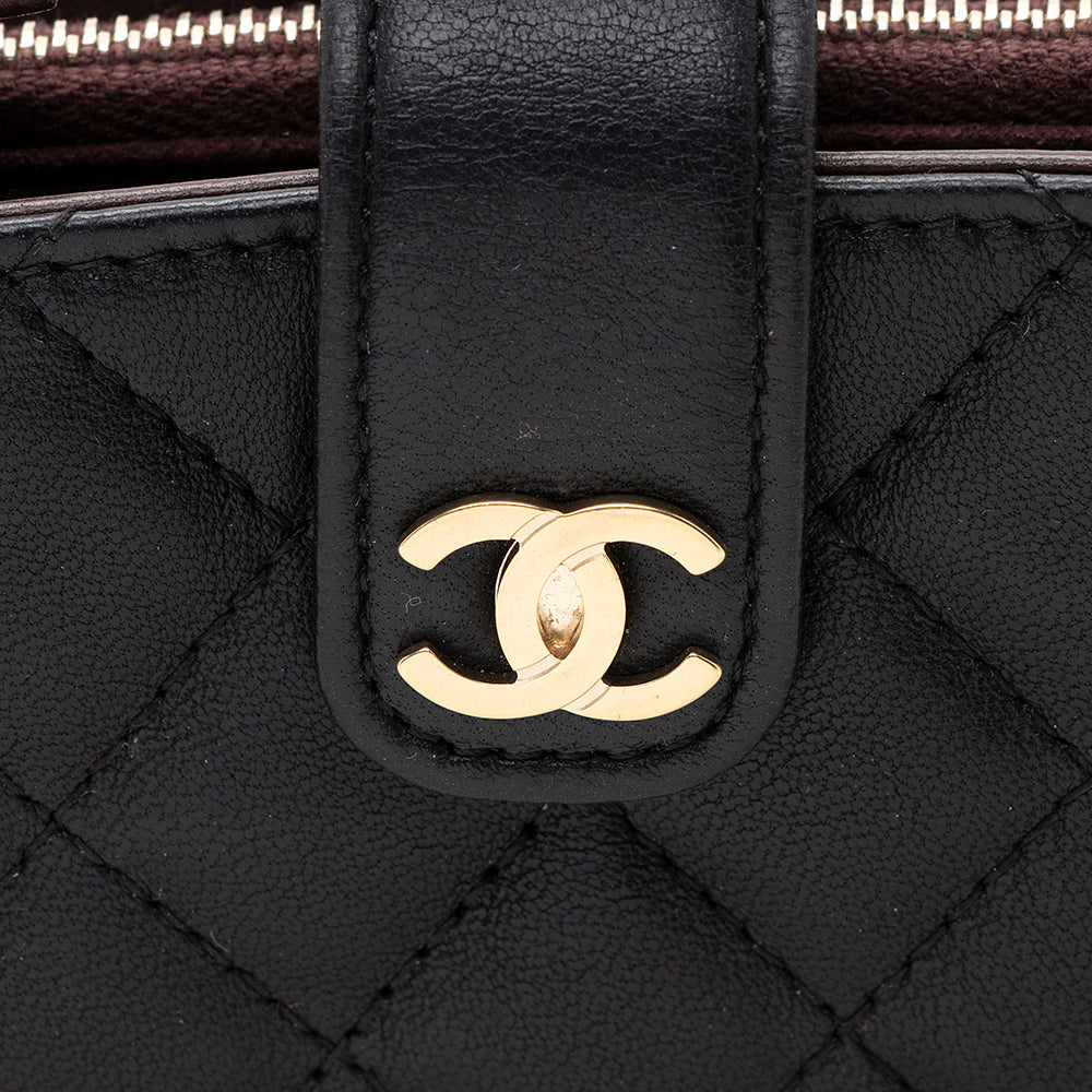 Chanel Quilted Lambskin CC O-Mini Phone Pouch (SHF-18690)