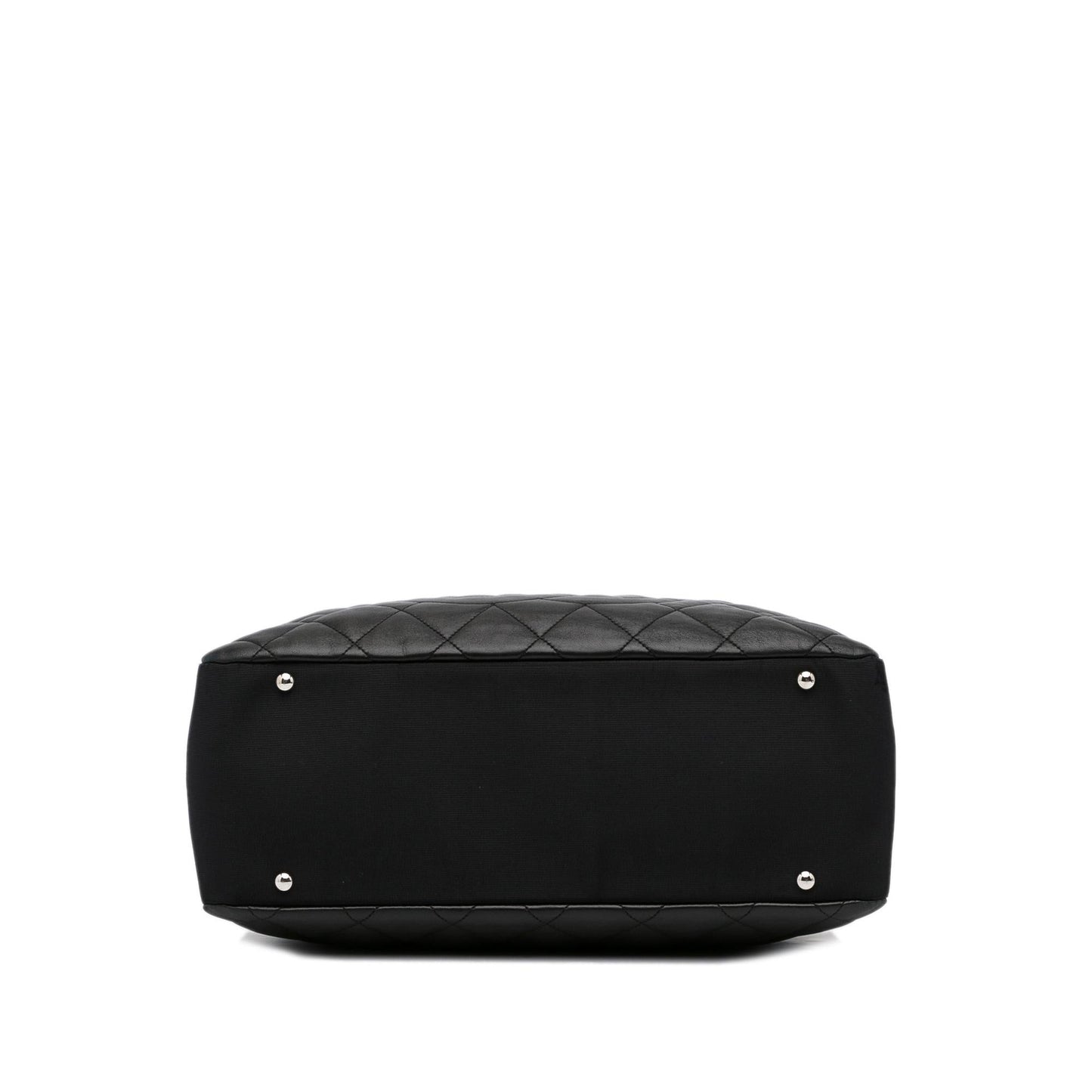 Chanel Quilted Lambskin CC Shoulder Bag (SHG-xnwCwL)