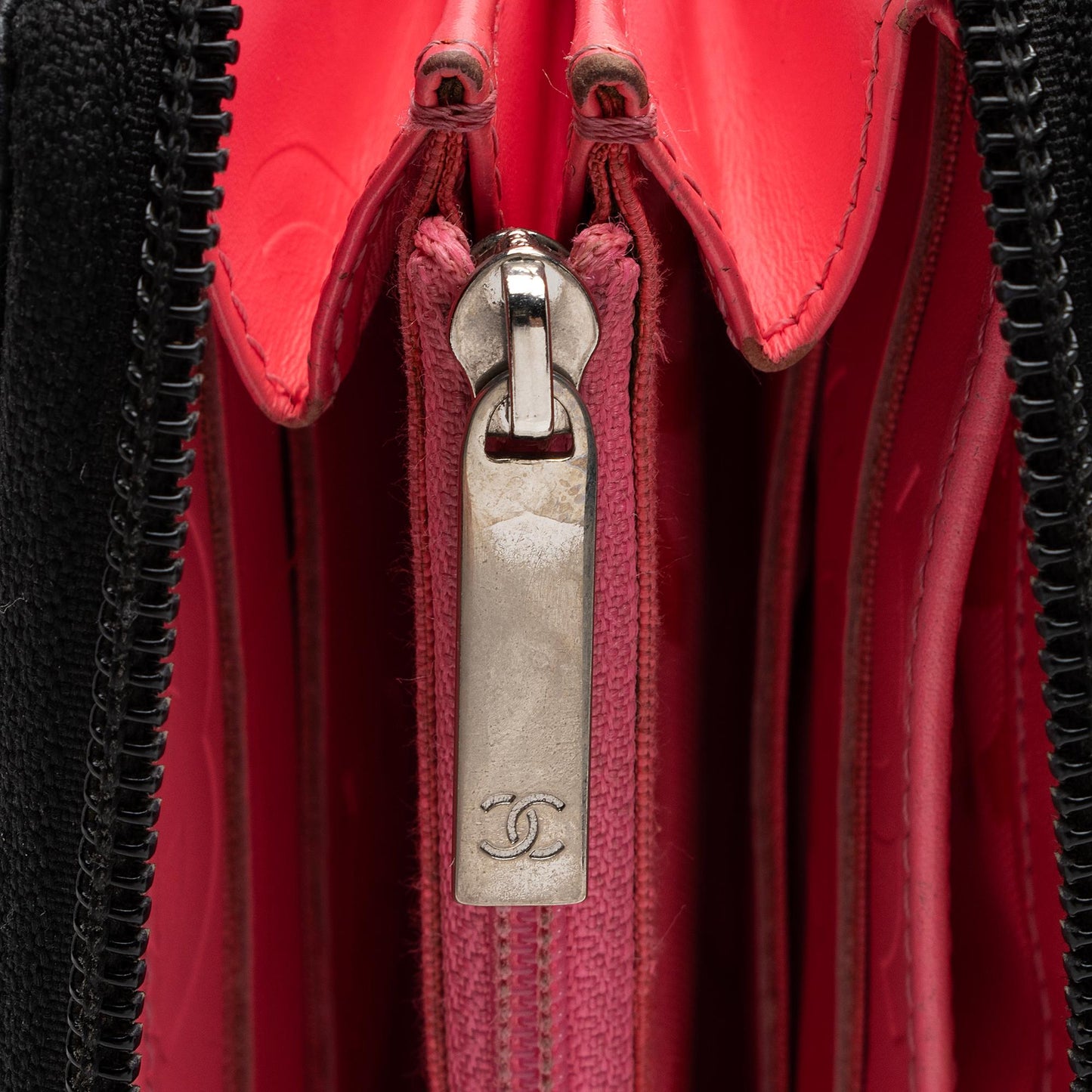 Chanel Quilted Lambskin Ligne Cambon Zip Around Wallet (SHF-zKBMJT)