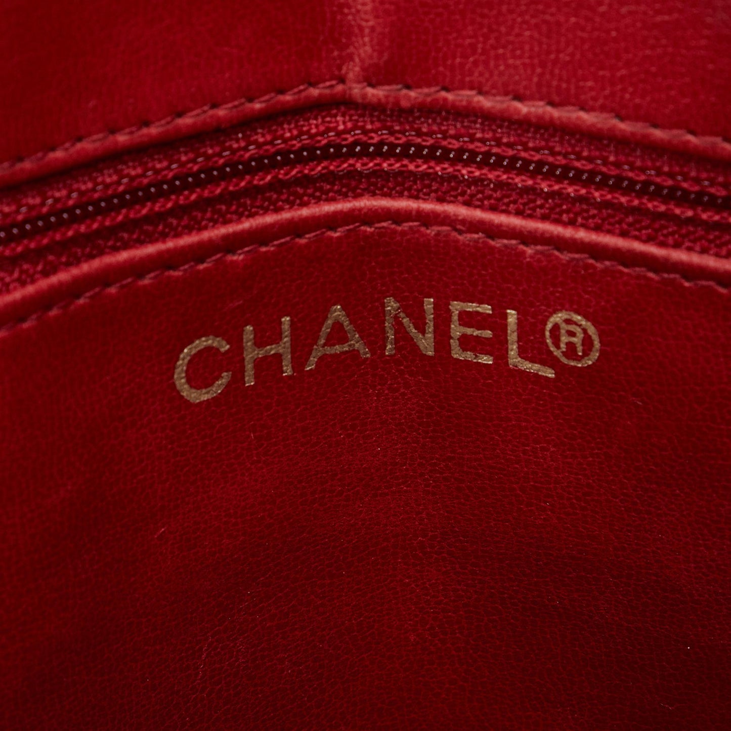 Chanel Quilted Lambskin Shoulder Bag (SHG-Qw6dWQ)